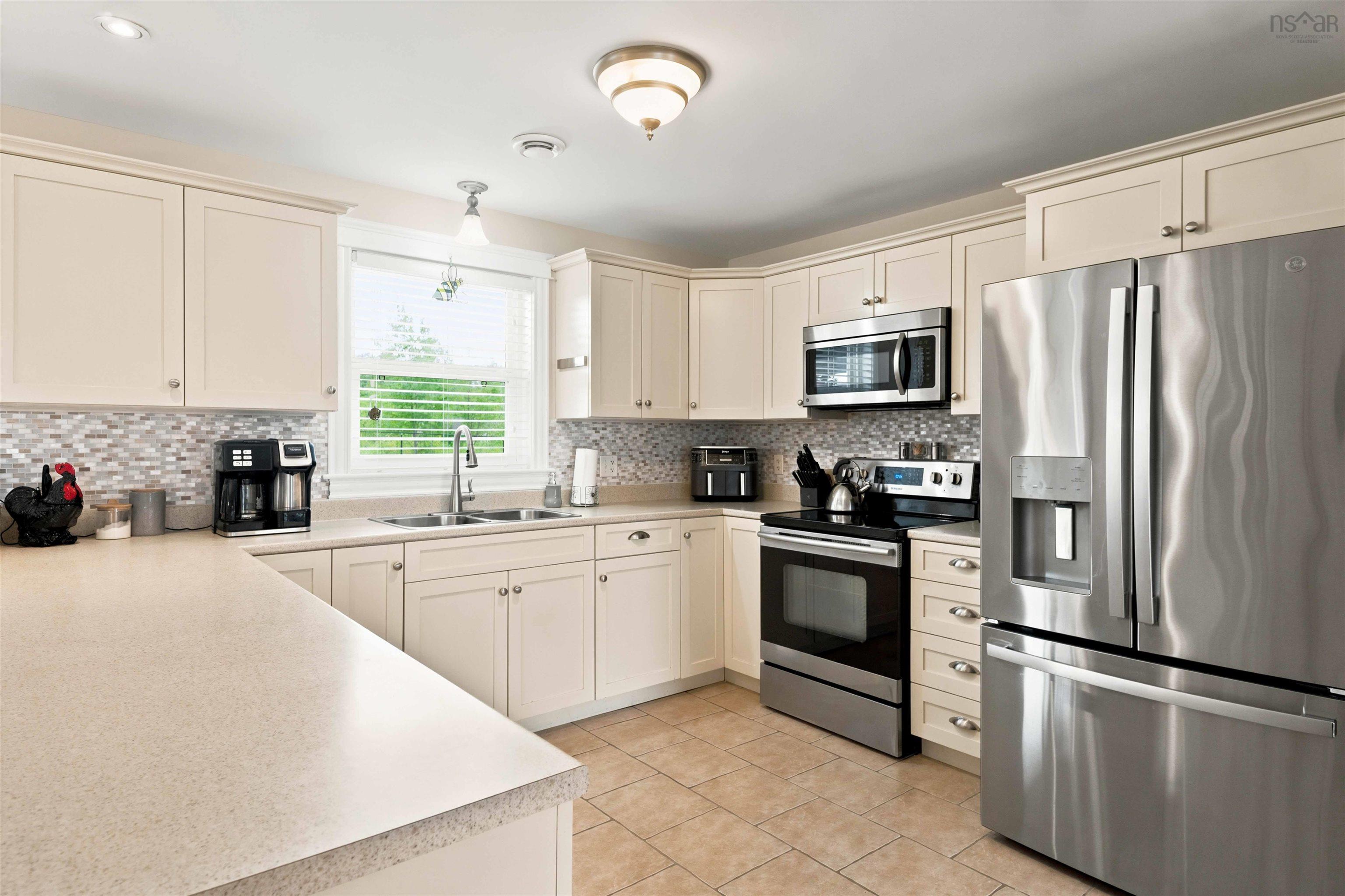 $589,900.00: 32 Terra Nova Drive, Greenwood
