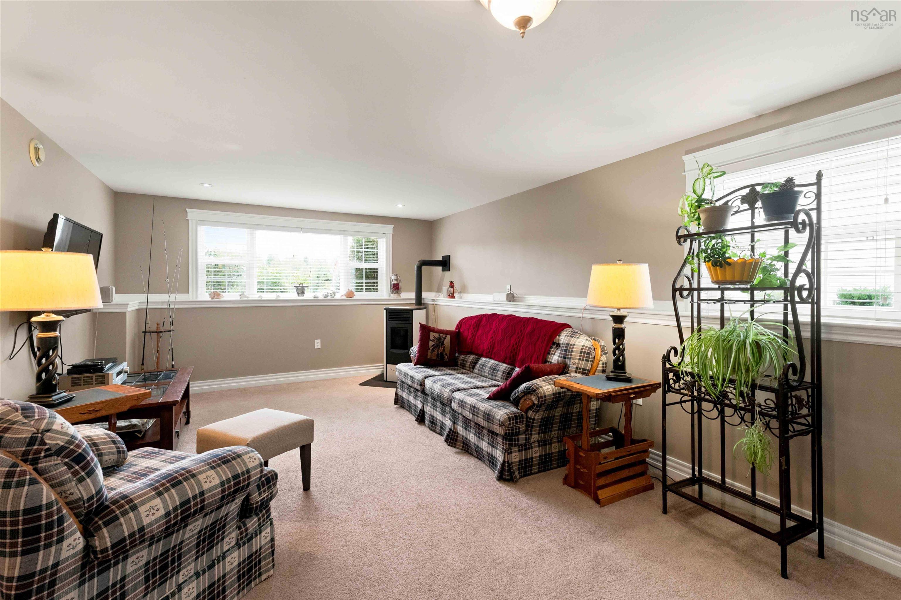 $589,900.00: 32 Terra Nova Drive, Greenwood