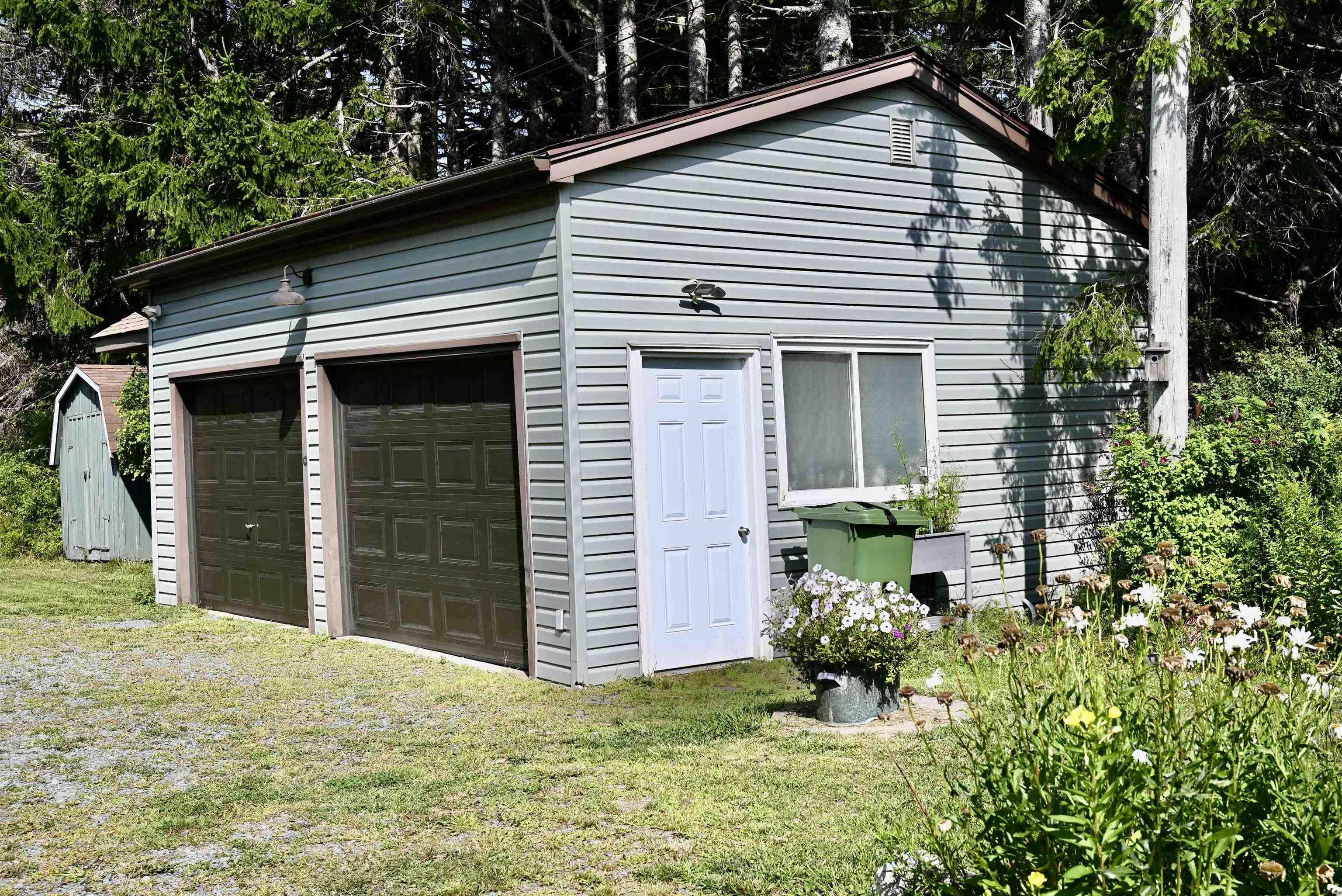 20 Lennox Road, Black Point, NS (MLS 202621175)