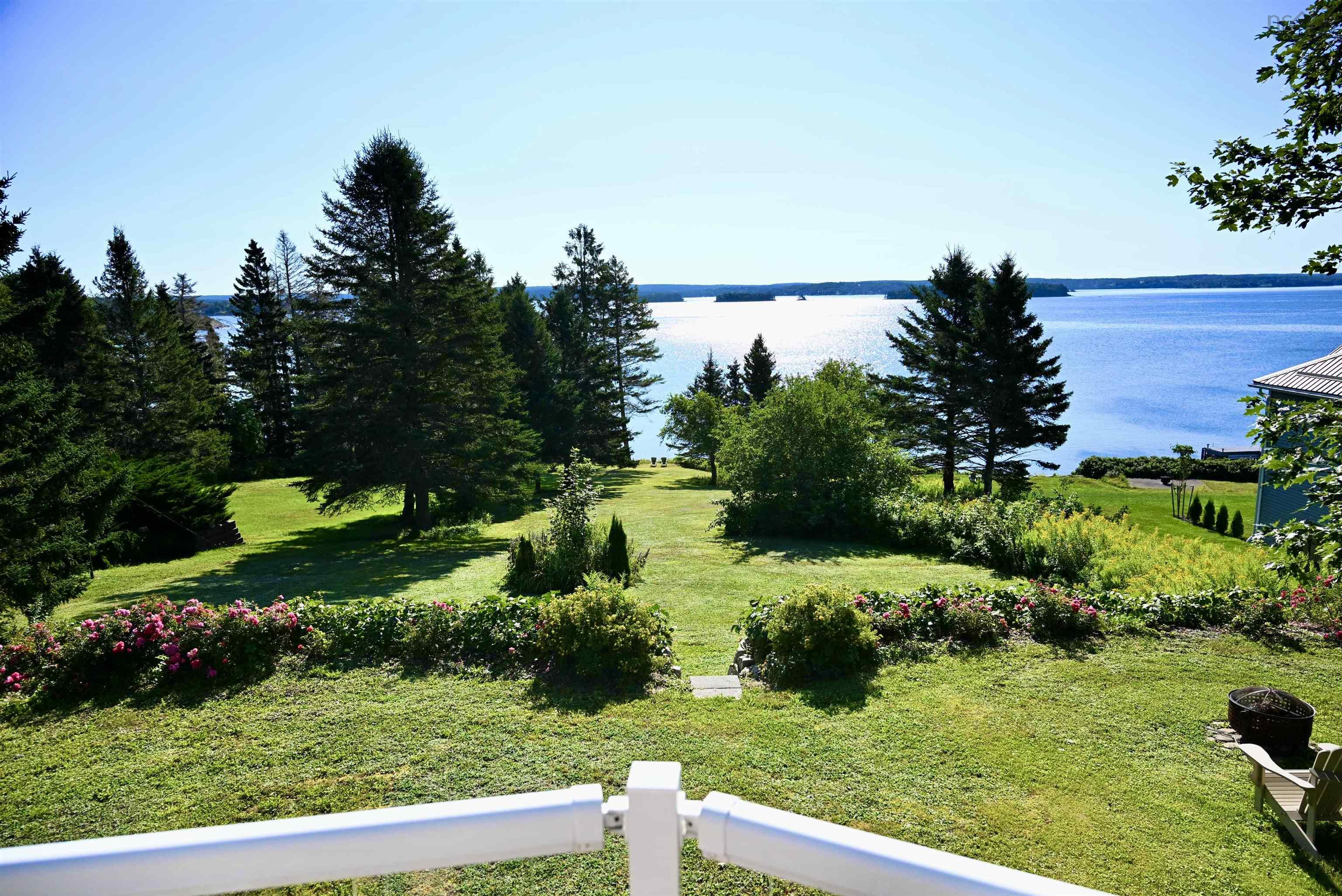 20 Lennox Road, Black Point, NS (MLS 202621175)