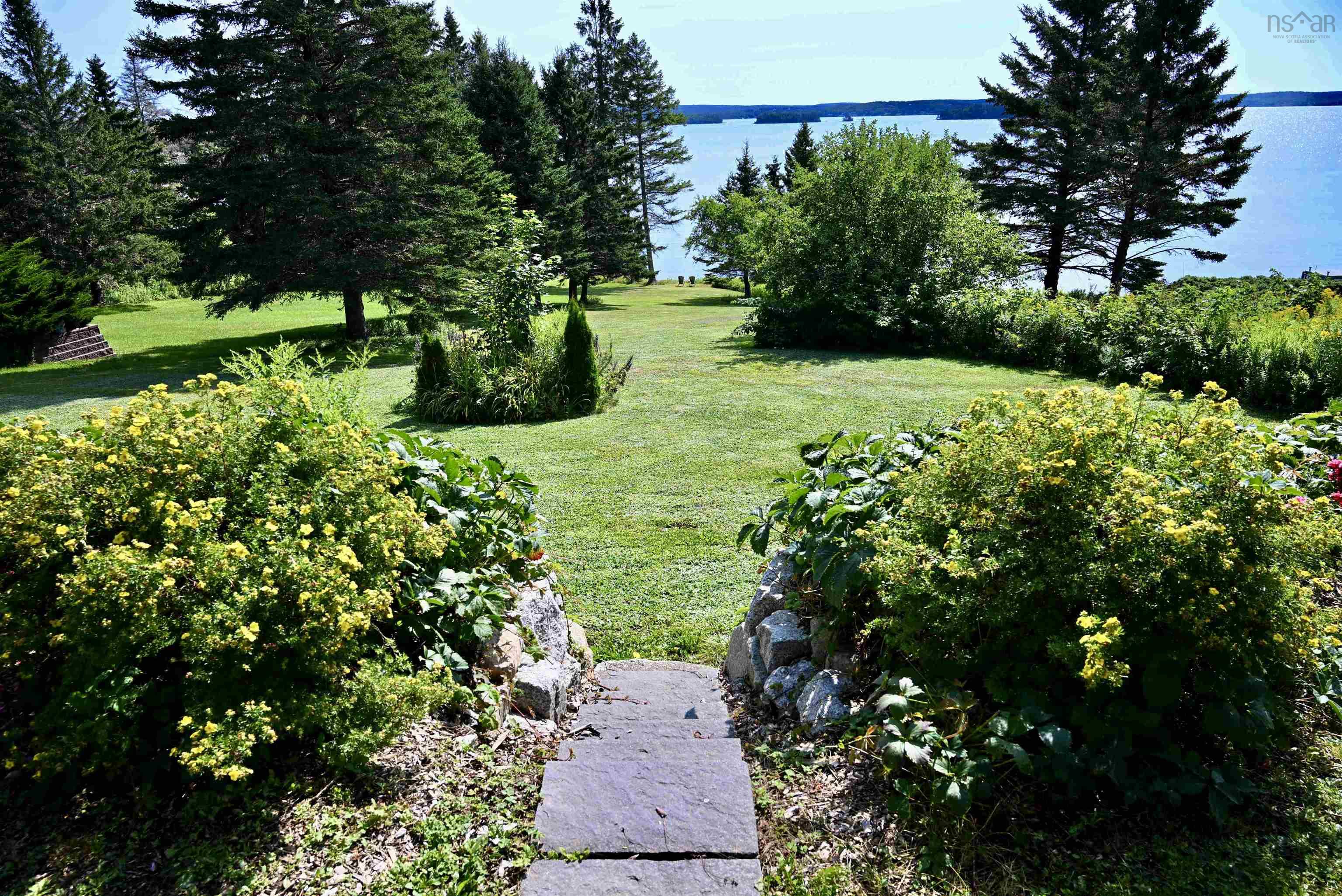 20 Lennox Road, Black Point, NS (MLS 202621175)
