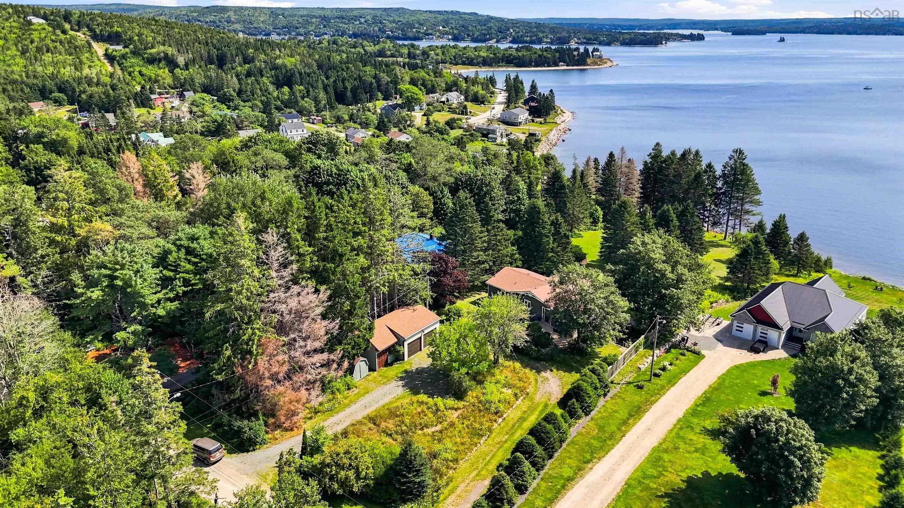20 Lennox Road, Black Point, NS (MLS 202621175)