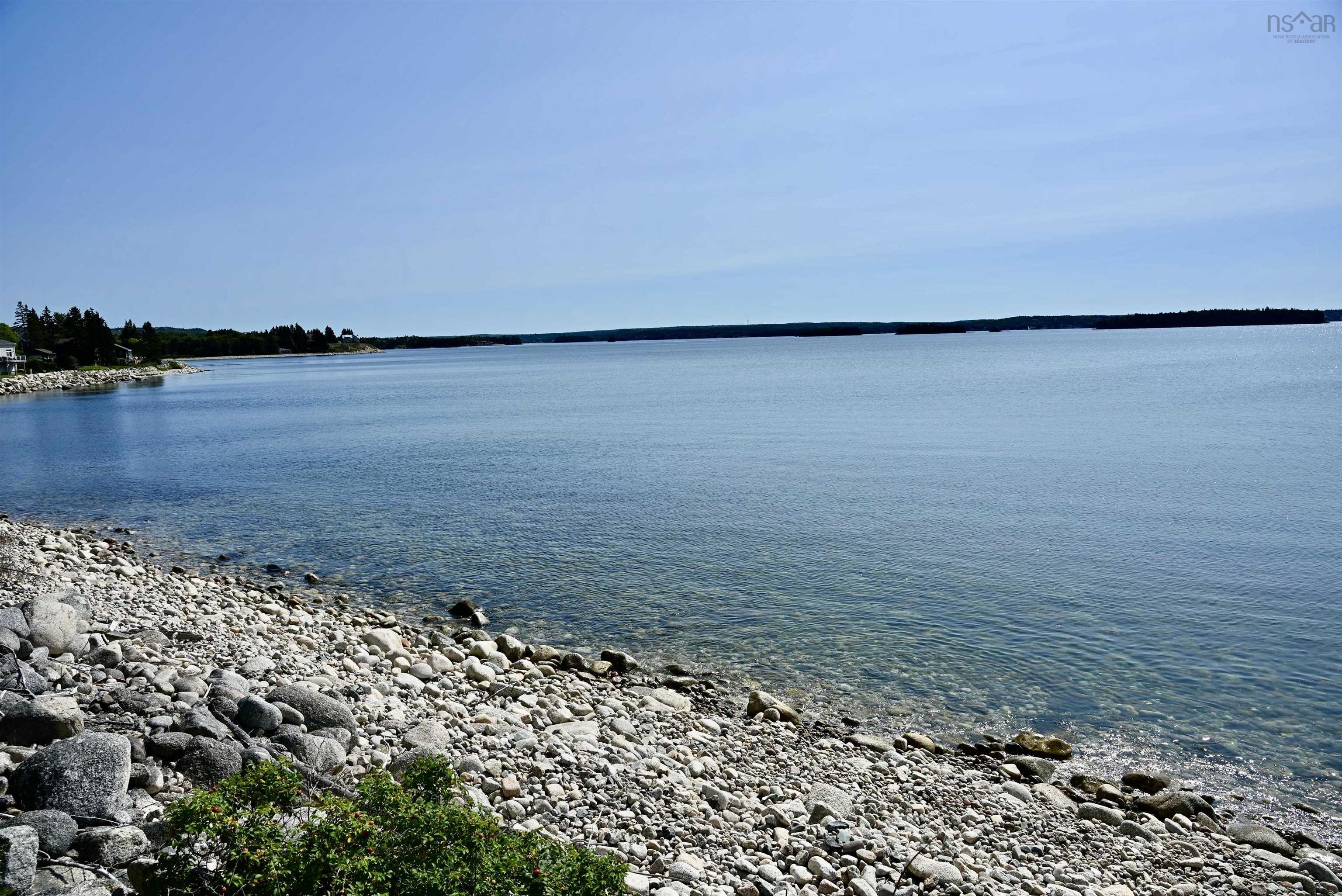 20 Lennox Road, Black Point, NS (MLS 202621175)