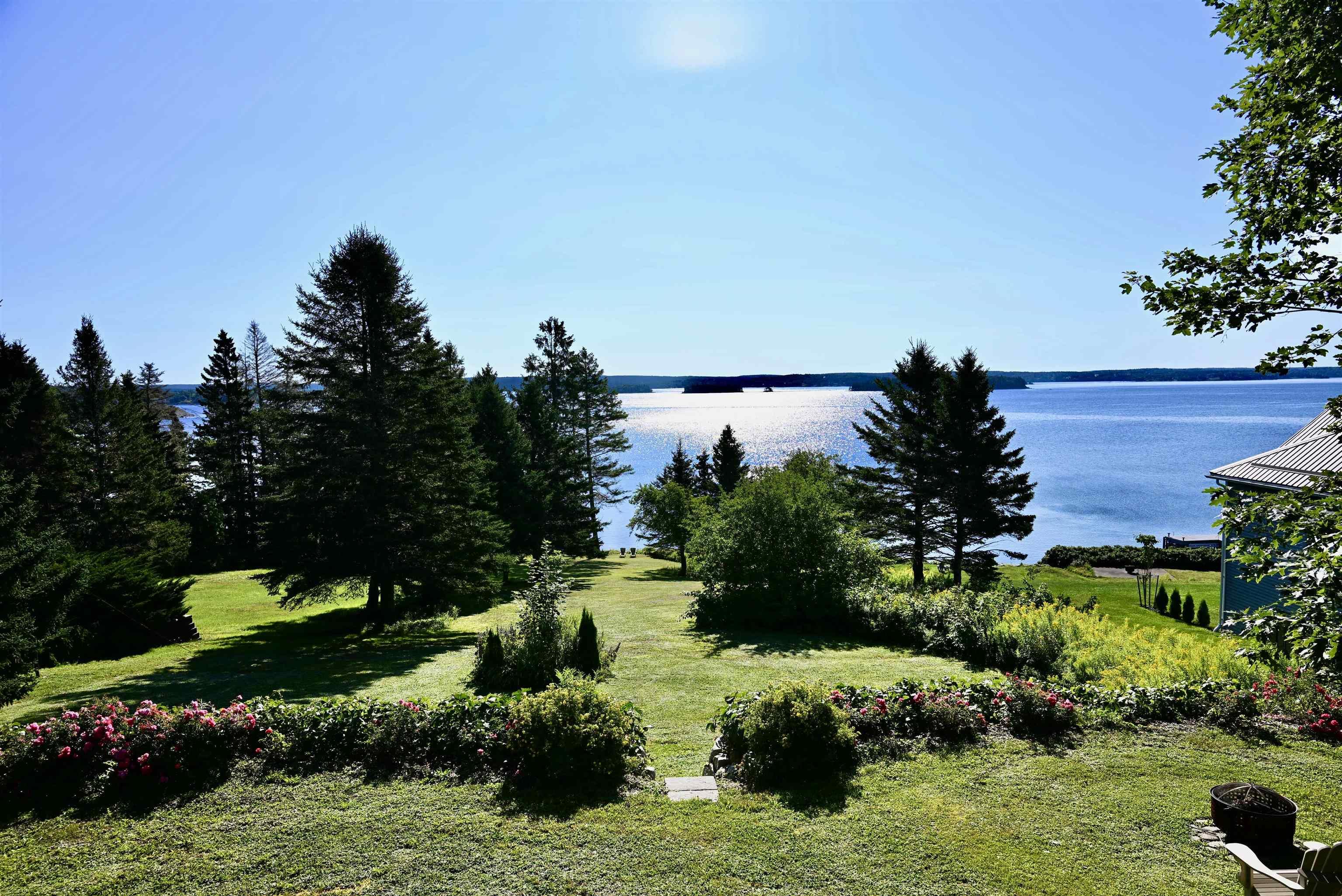 20 Lennox Road, Black Point, NS (MLS 202621175)