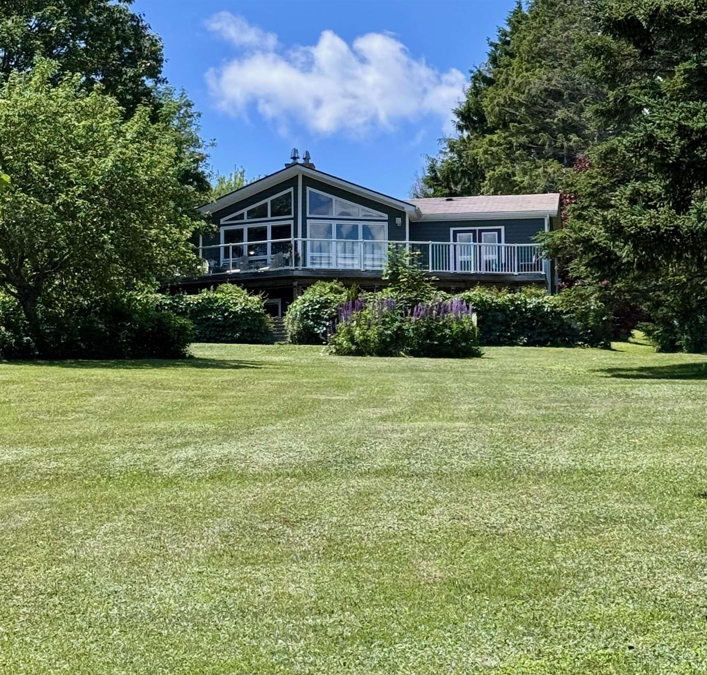 20 Lennox Road, Black Point, NS (MLS 202621175)