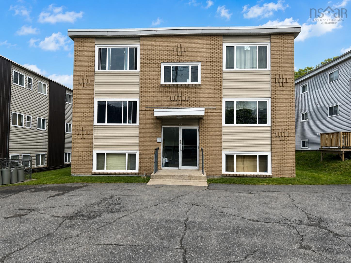 37 Gaston Road, Dartmouth, NS (MLS 202621177)