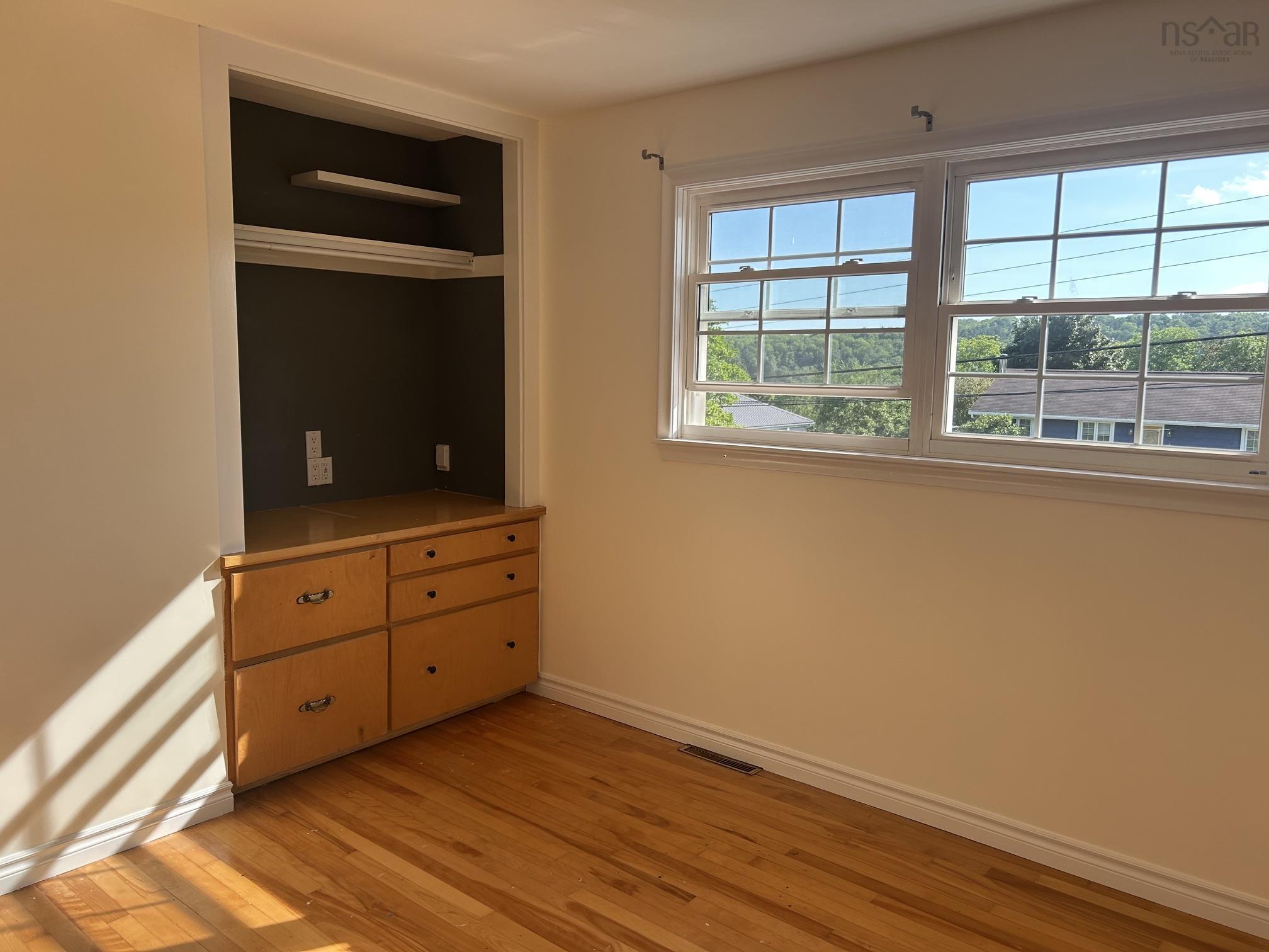 $489,000.00: 176 Green Street, Lunenburg