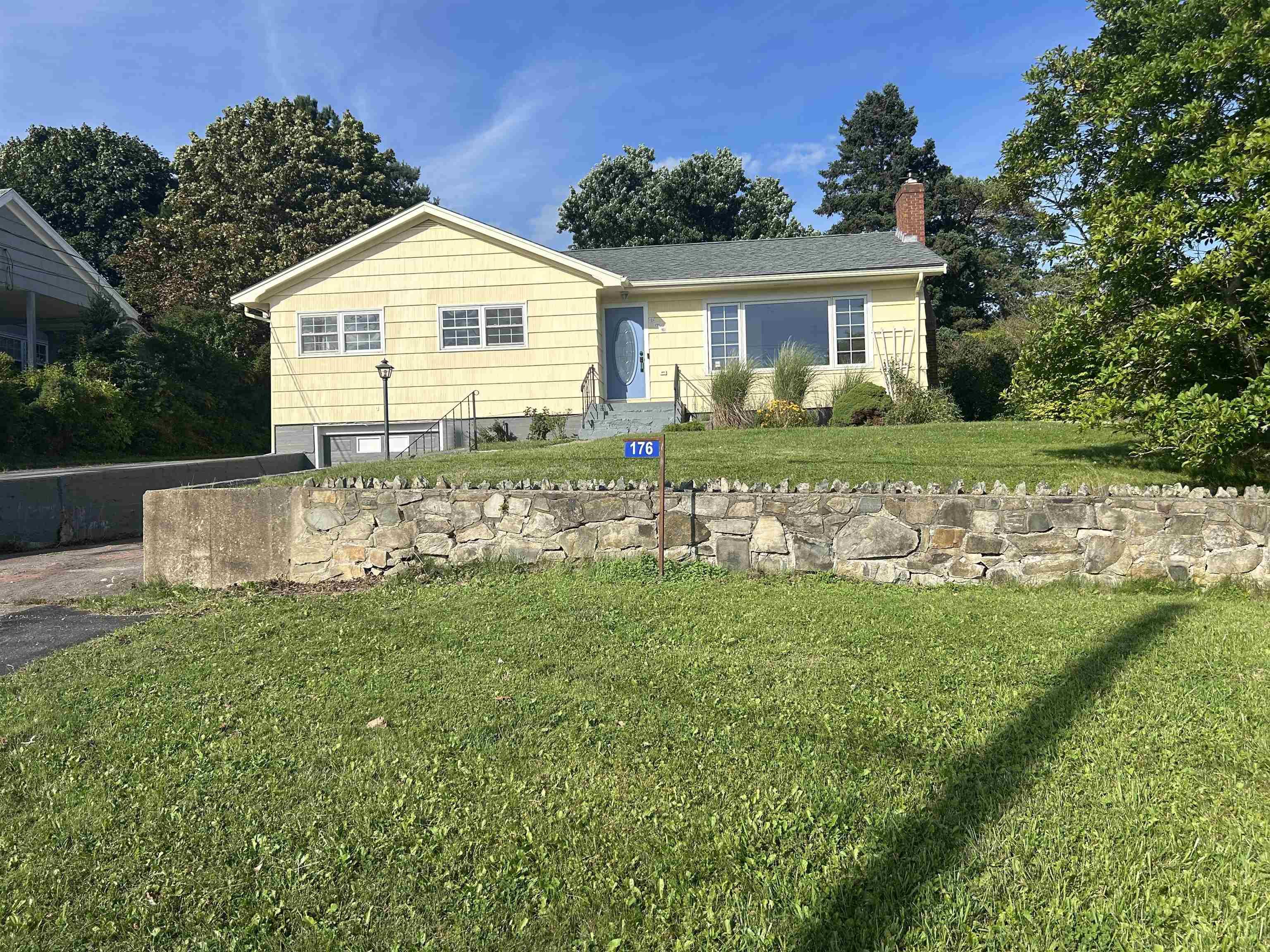 $489,000.00: 176 Green Street, Lunenburg