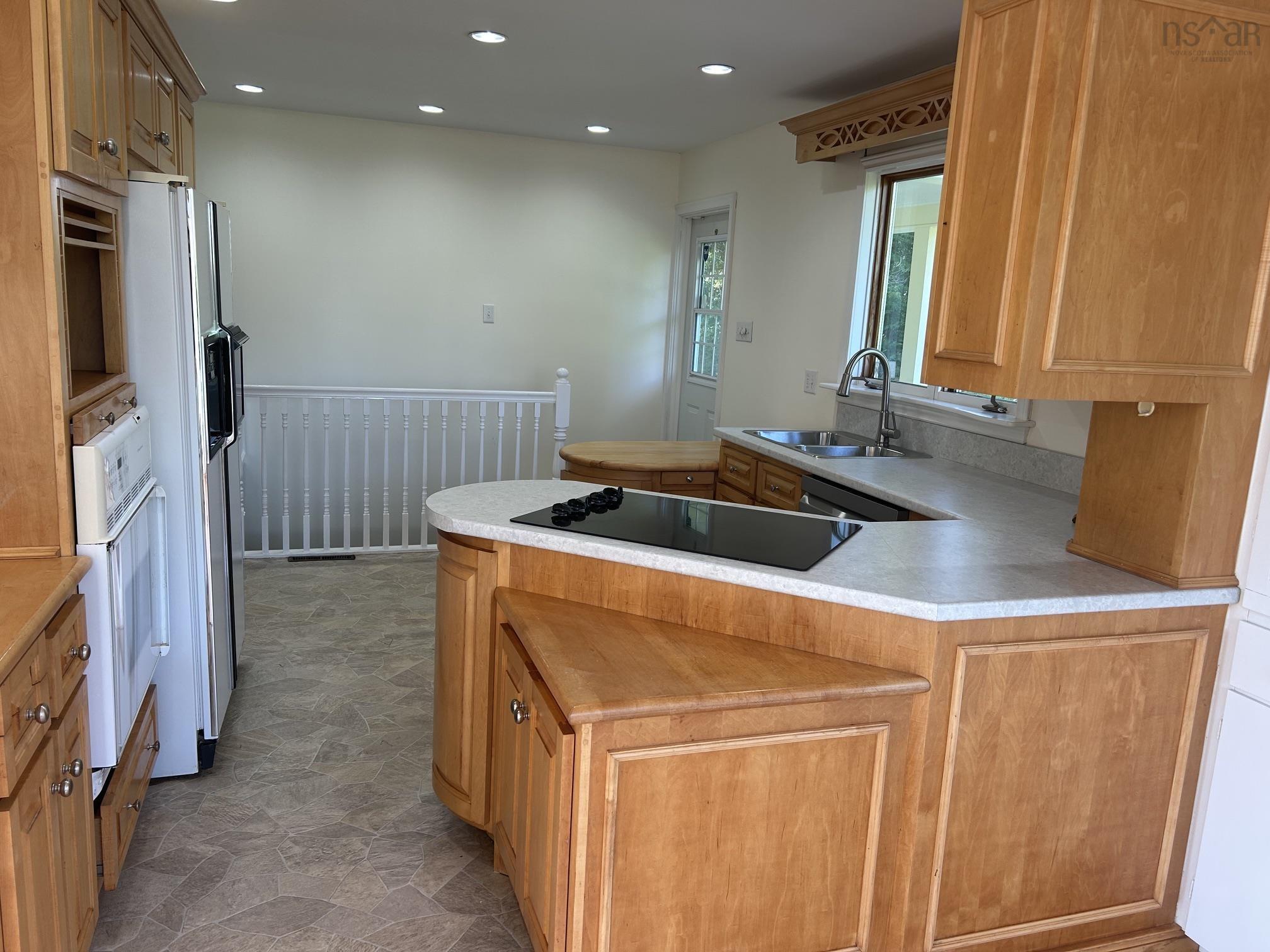 $489,000.00: 176 Green Street, Lunenburg