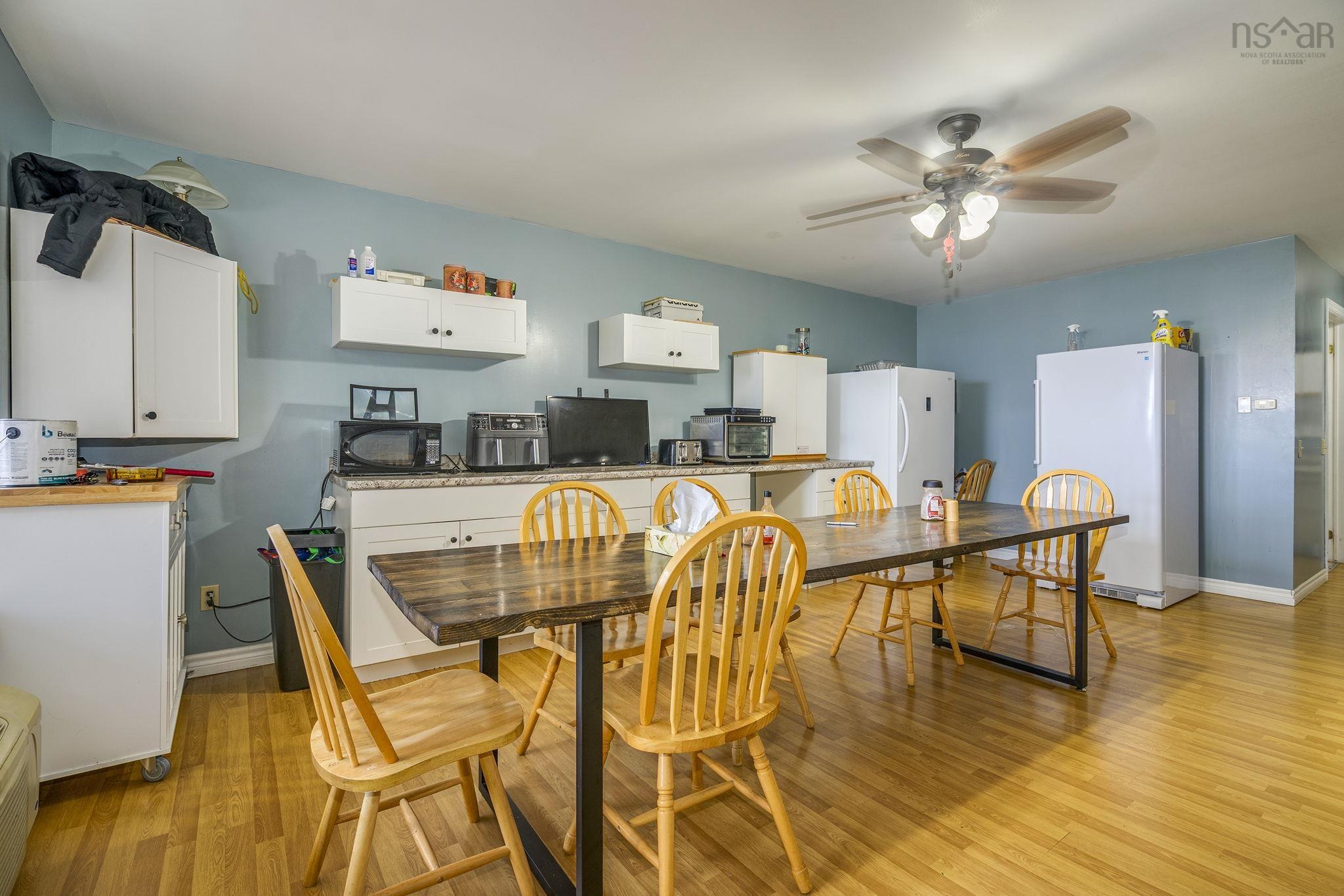 $800,000.00: 111 Montague Row, Digby