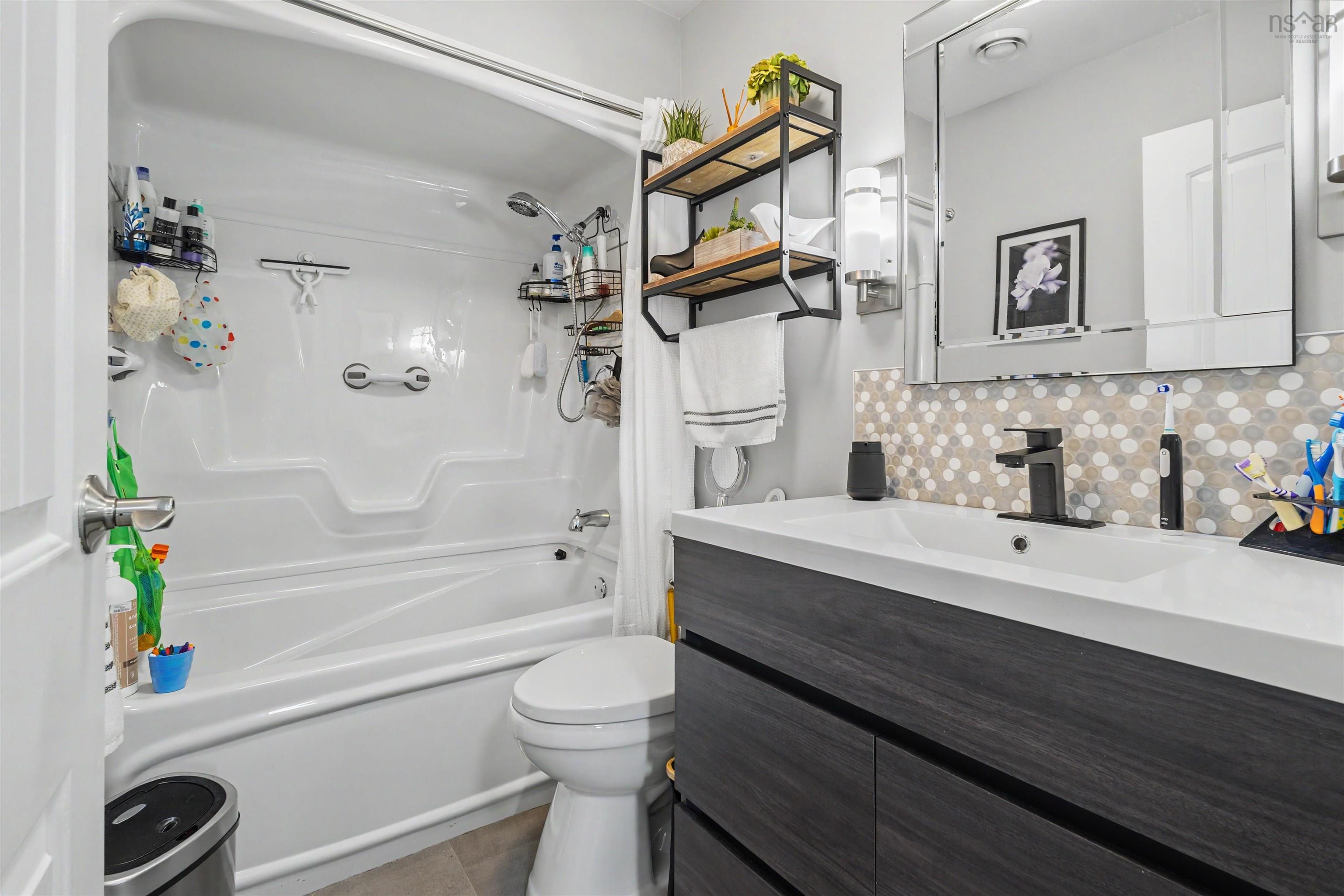 $279,999.00: 31 Amber Drive, Sydney Mines