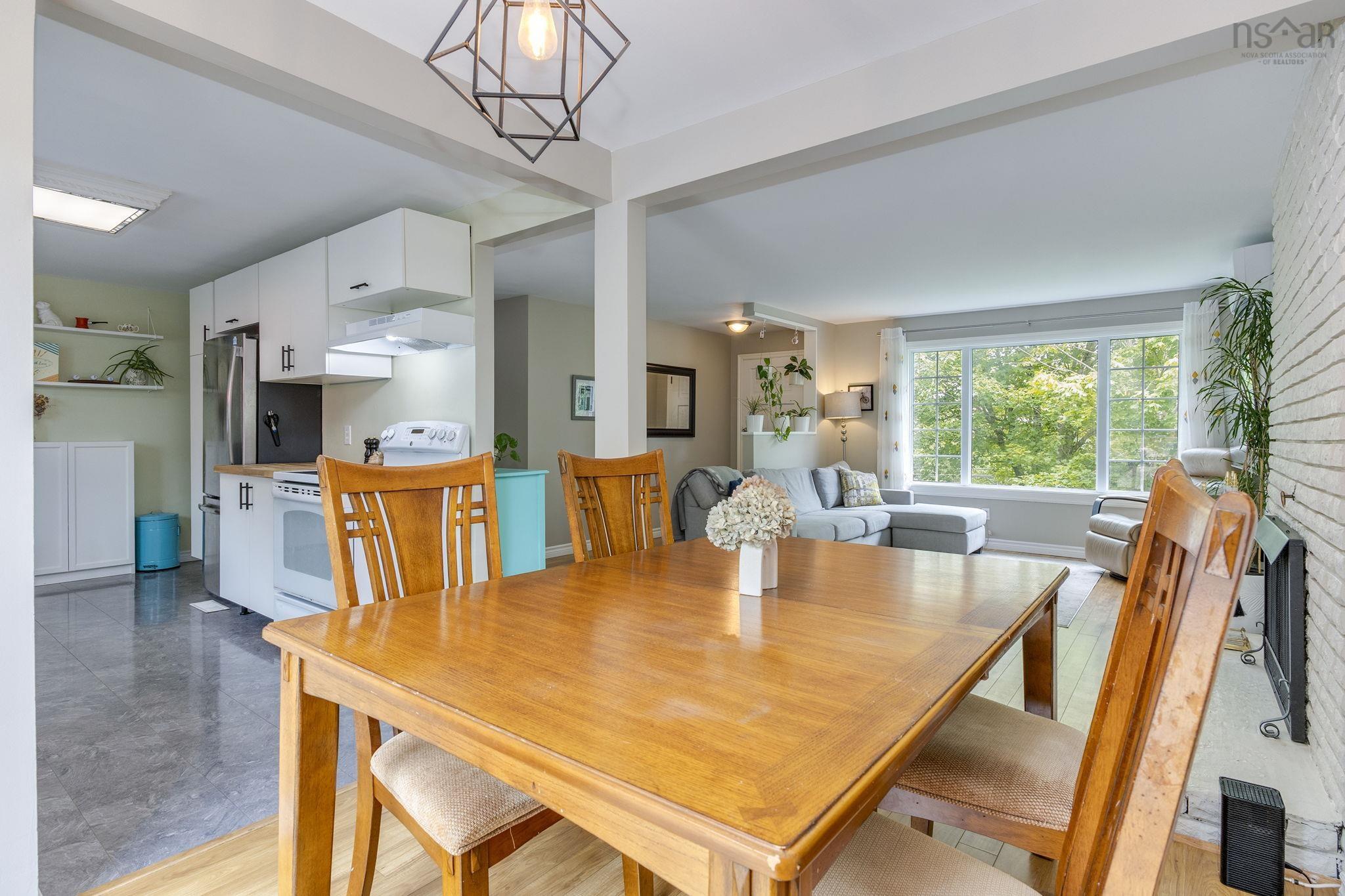 $499,900.00: 117 Brookside Road, Brookside