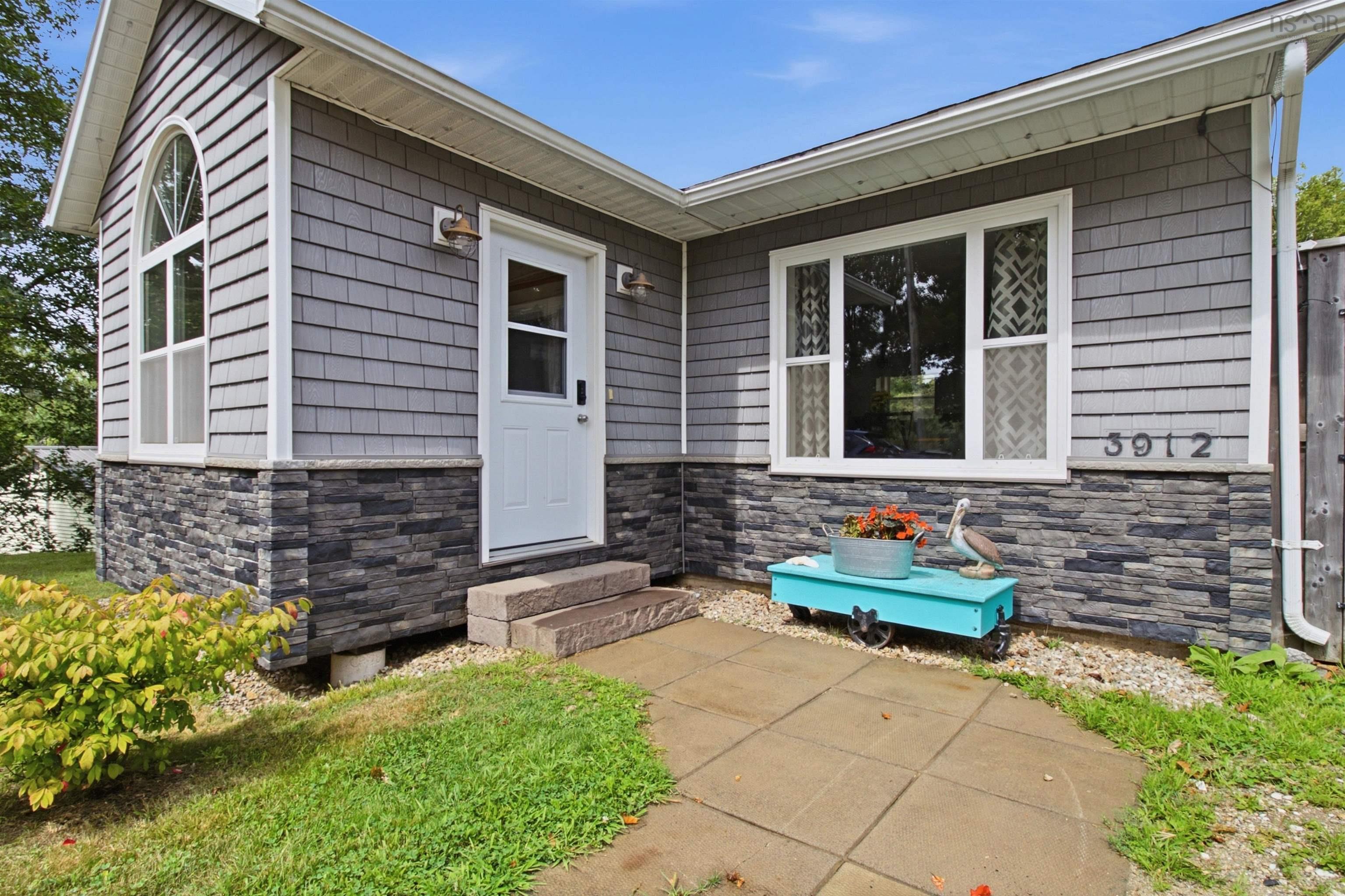 $489,900.00: 3912 North Street, Chester
