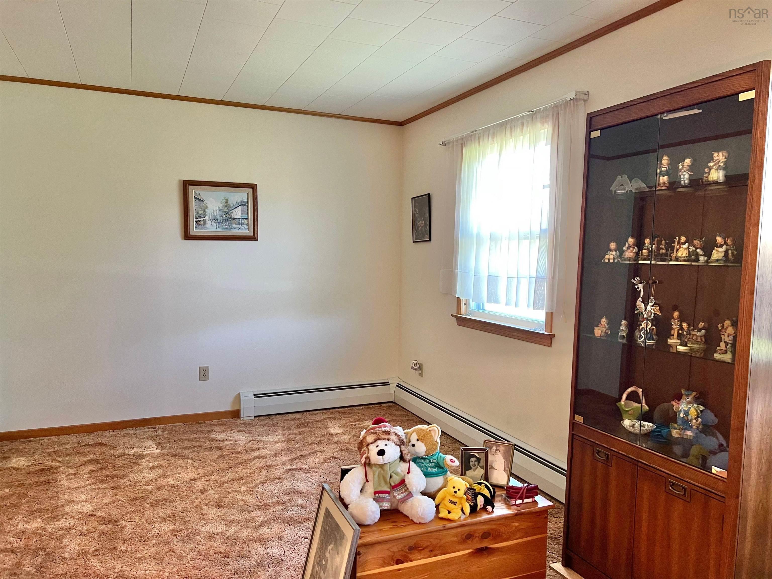 $299,900.00: 9128 Highway 3, Pleasant Lake