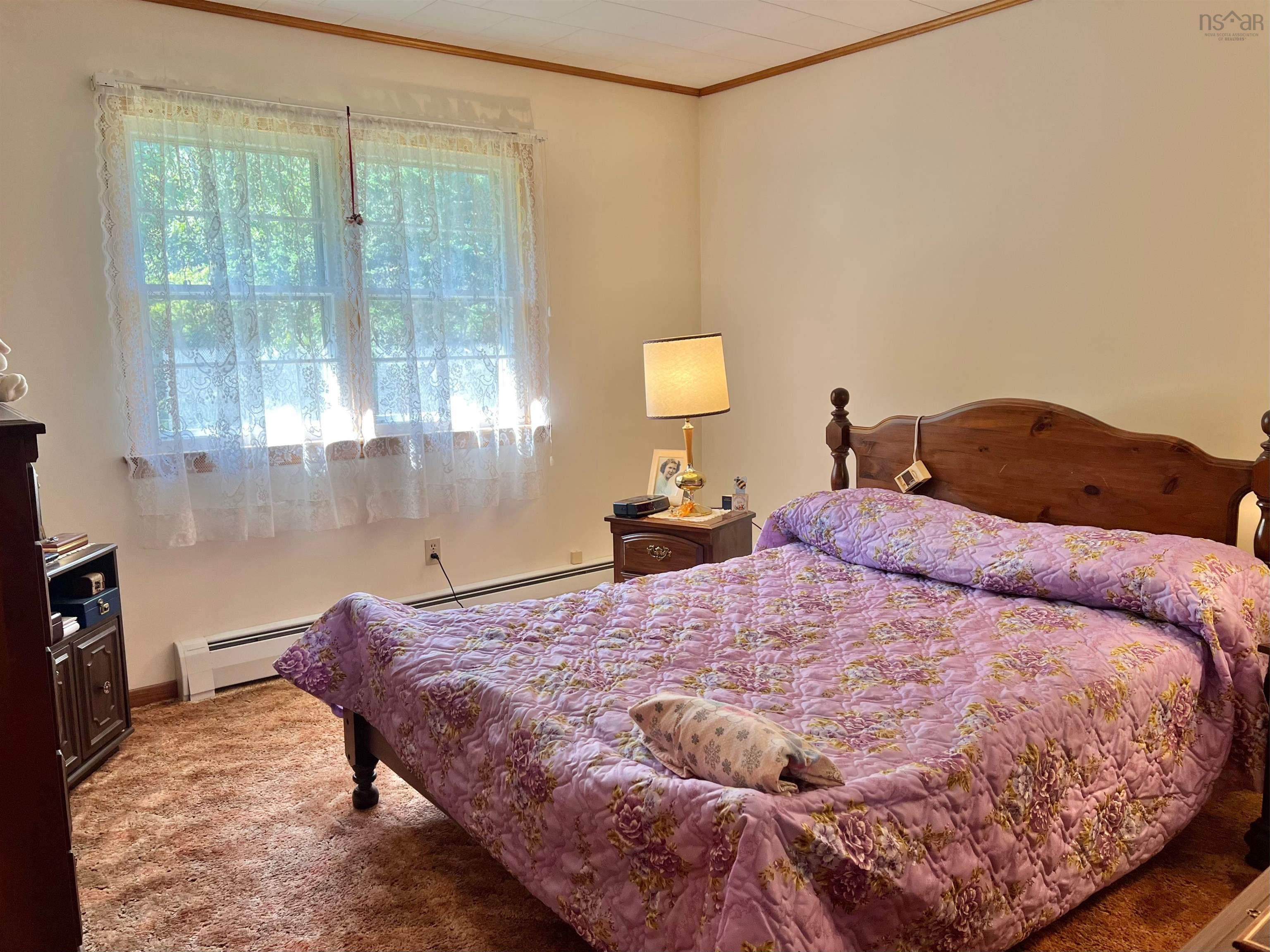 $299,900.00: 9128 Highway 3, Pleasant Lake