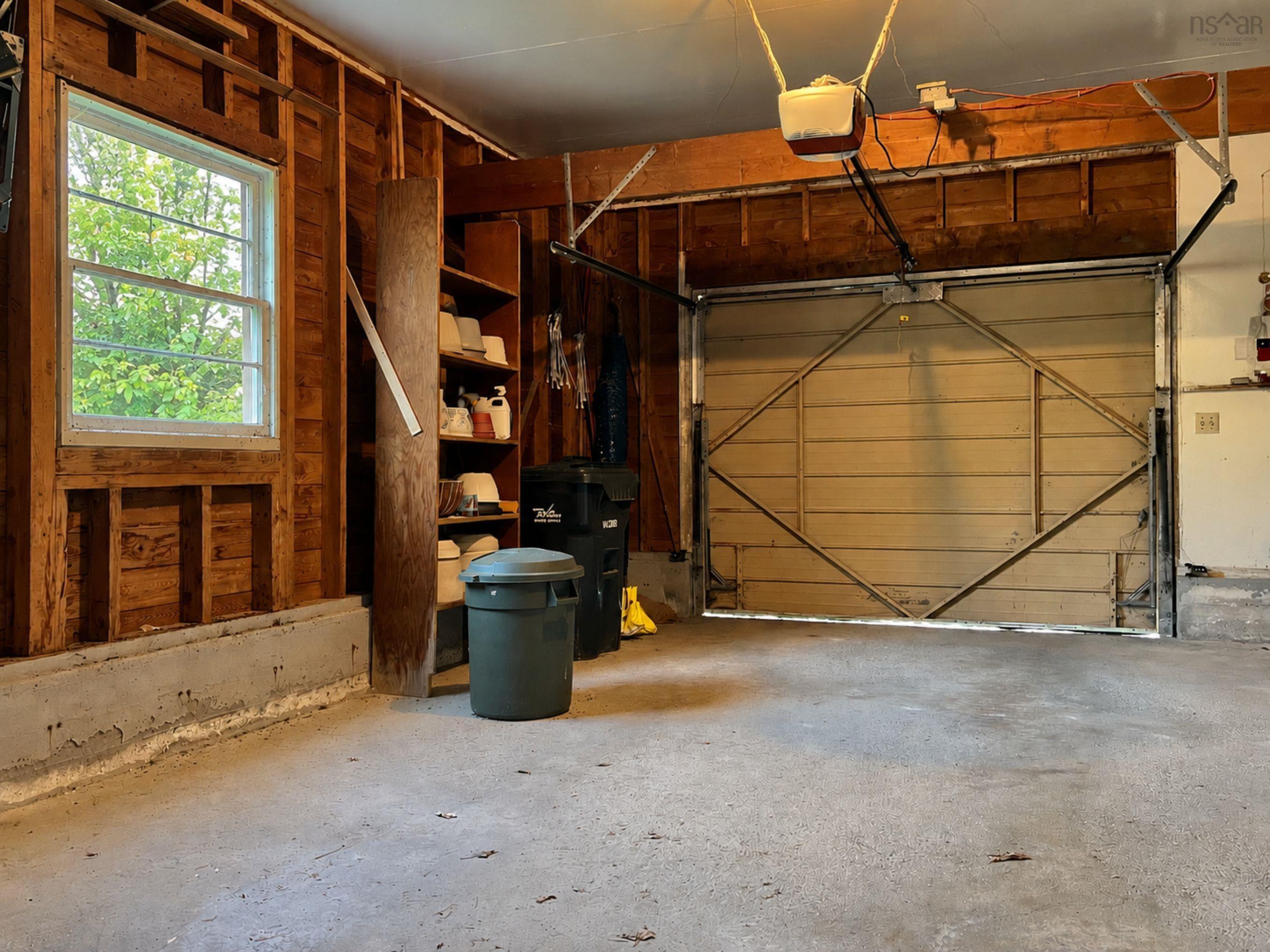 $299,900.00: 9128 Highway 3, Pleasant Lake