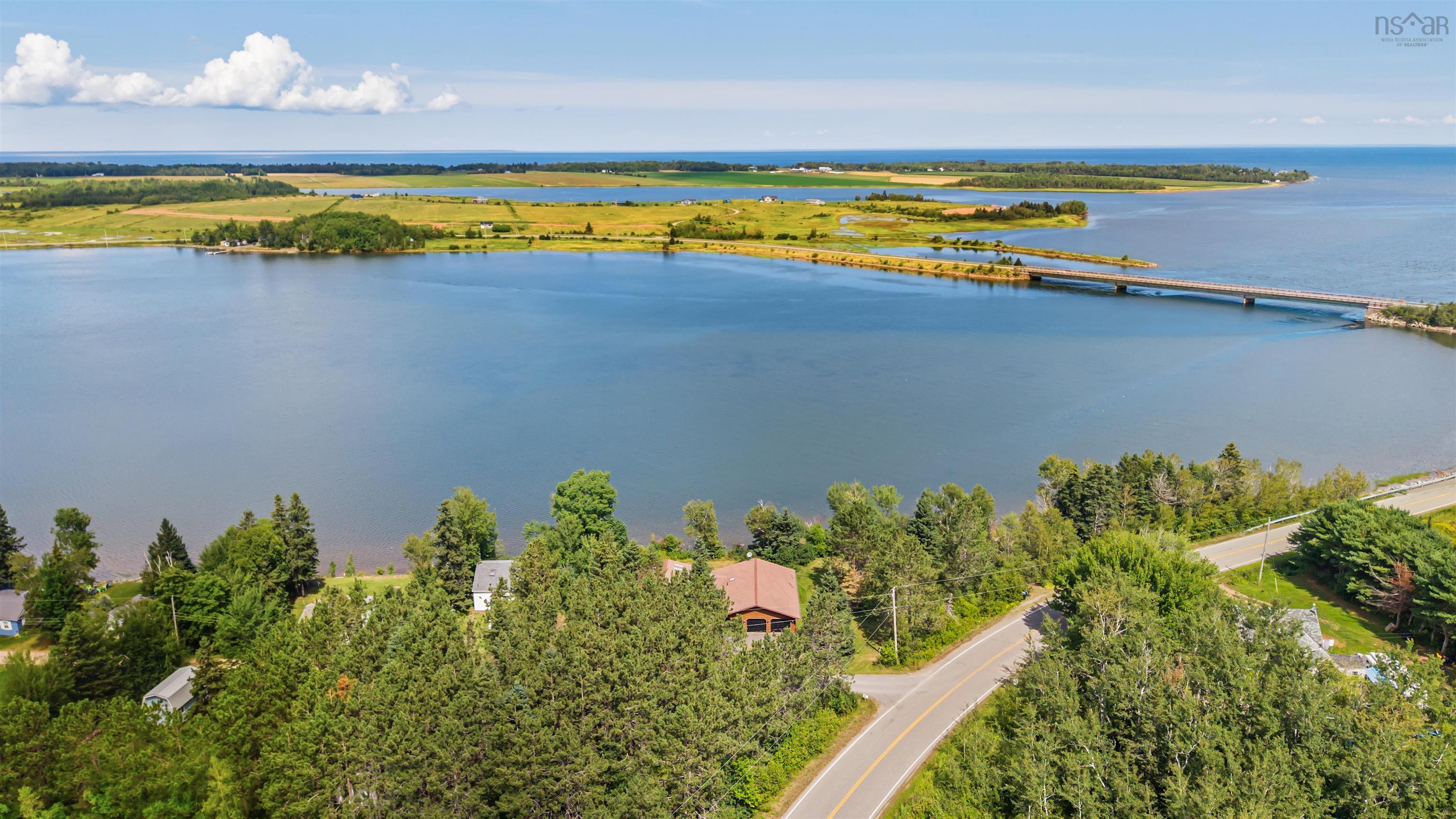 $459,000.00: 9277 Highway 321, Port Philip