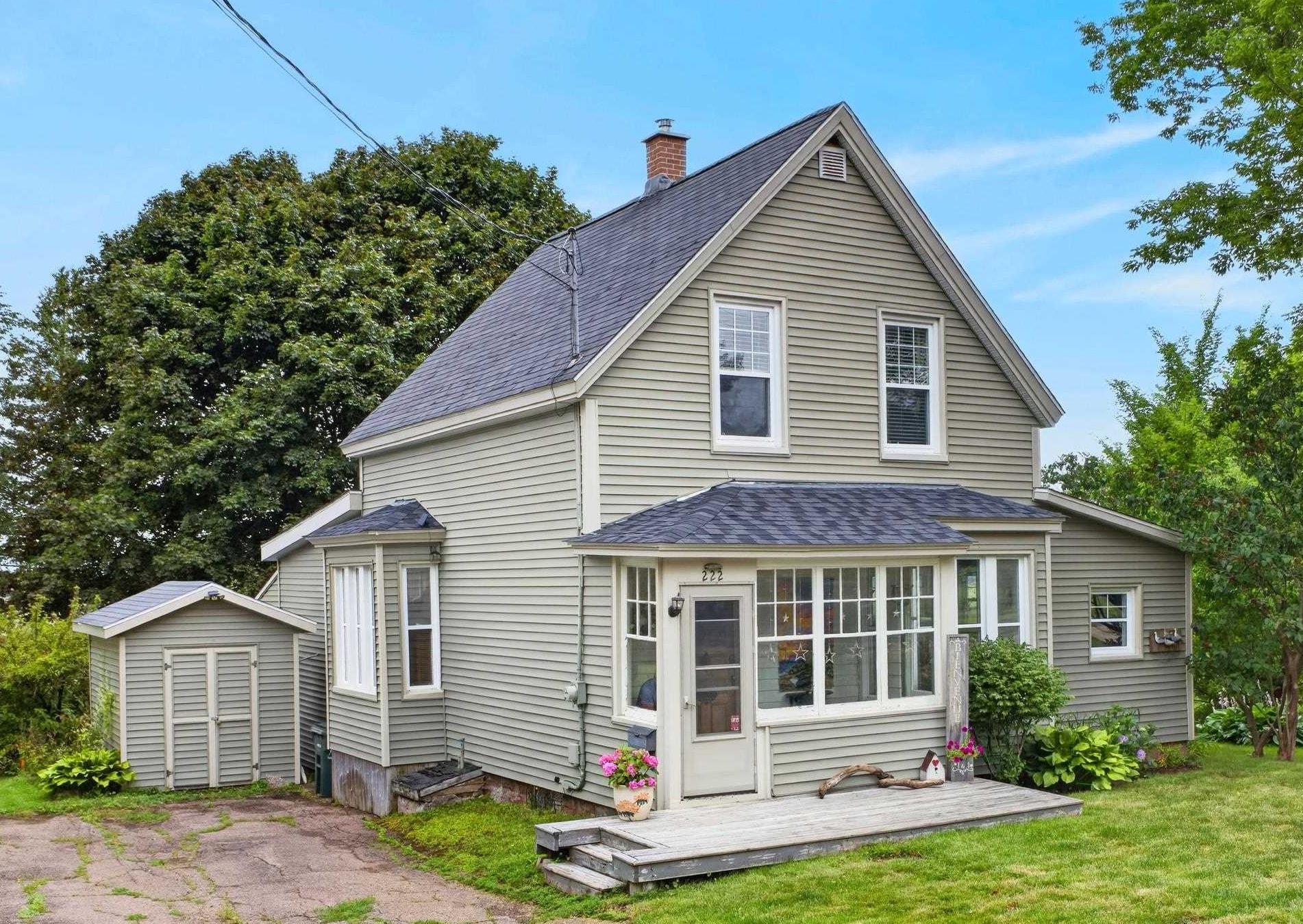 $324,900.00: 222 VICTORIA Street E, Amherst
