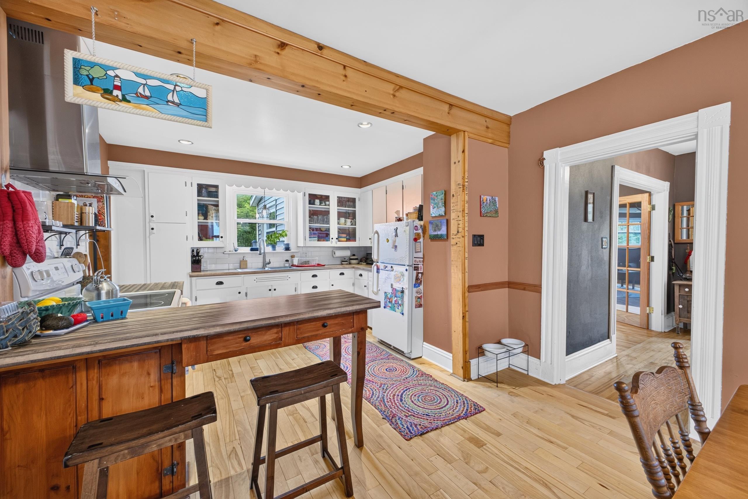 $324,900.00: 222 VICTORIA Street E, Amherst