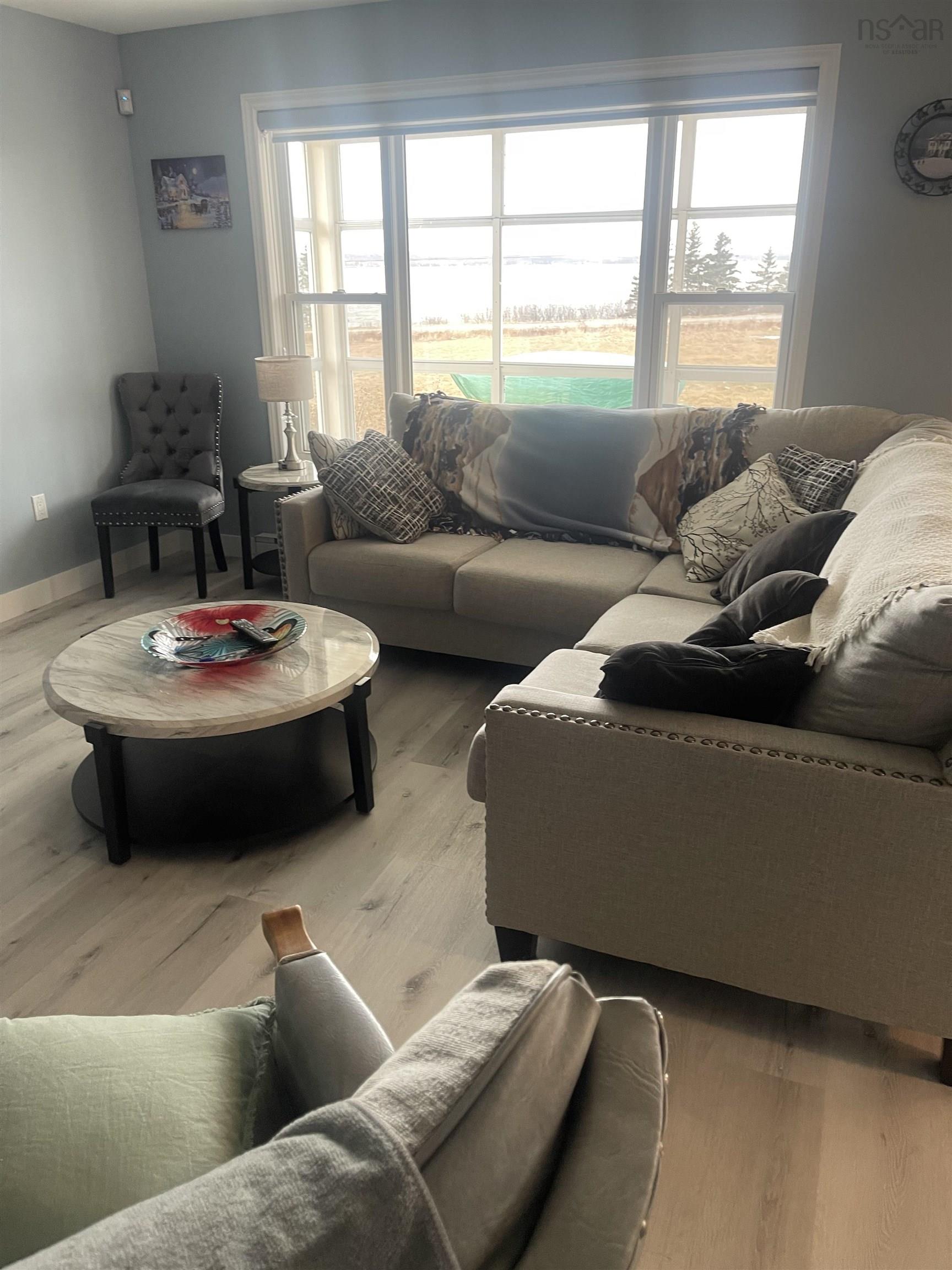 $450,000.00: 960 Mira Bay Drive, Catalone Gut