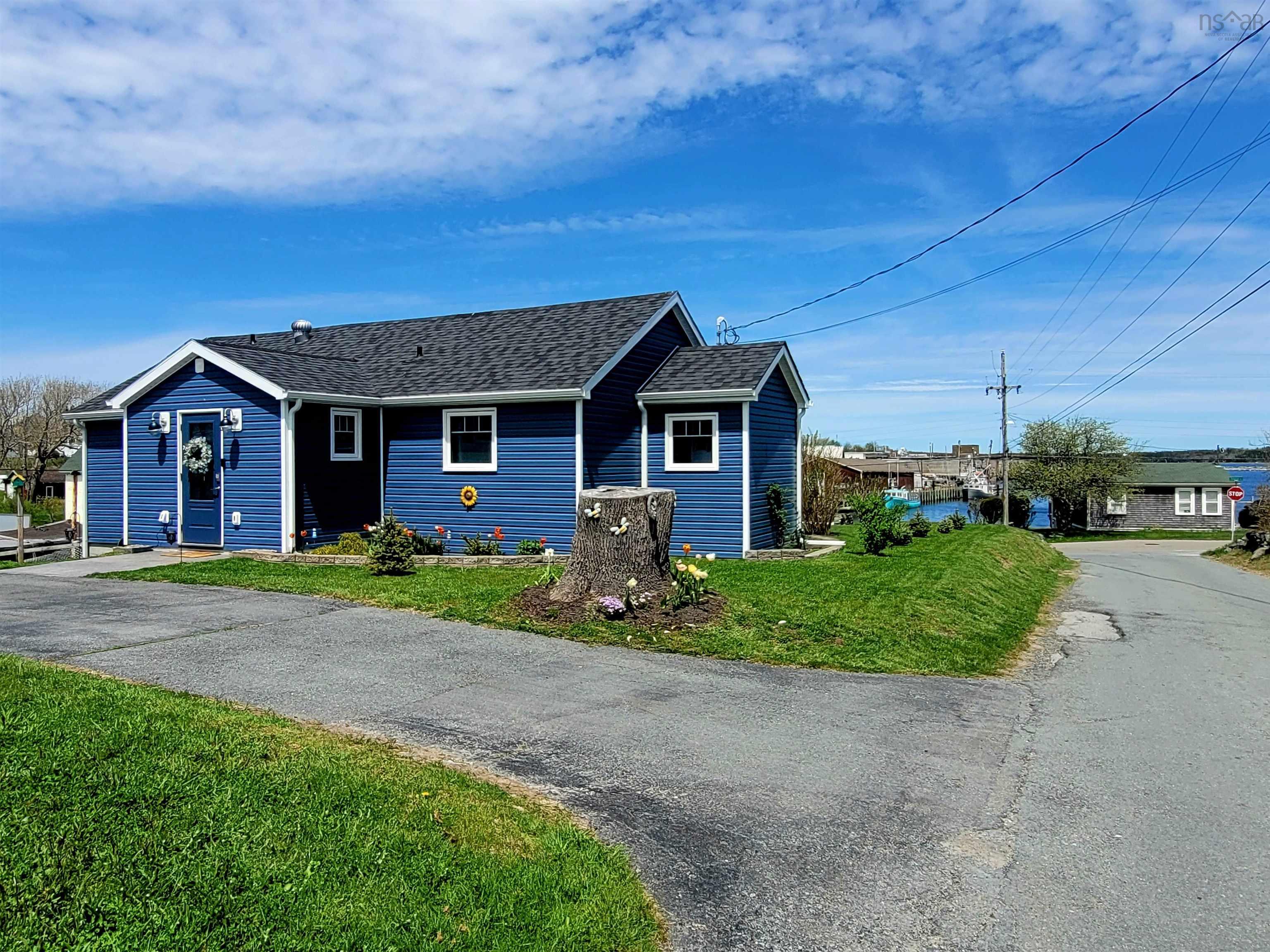 $444,000.00: 83 South Street, Lockeport