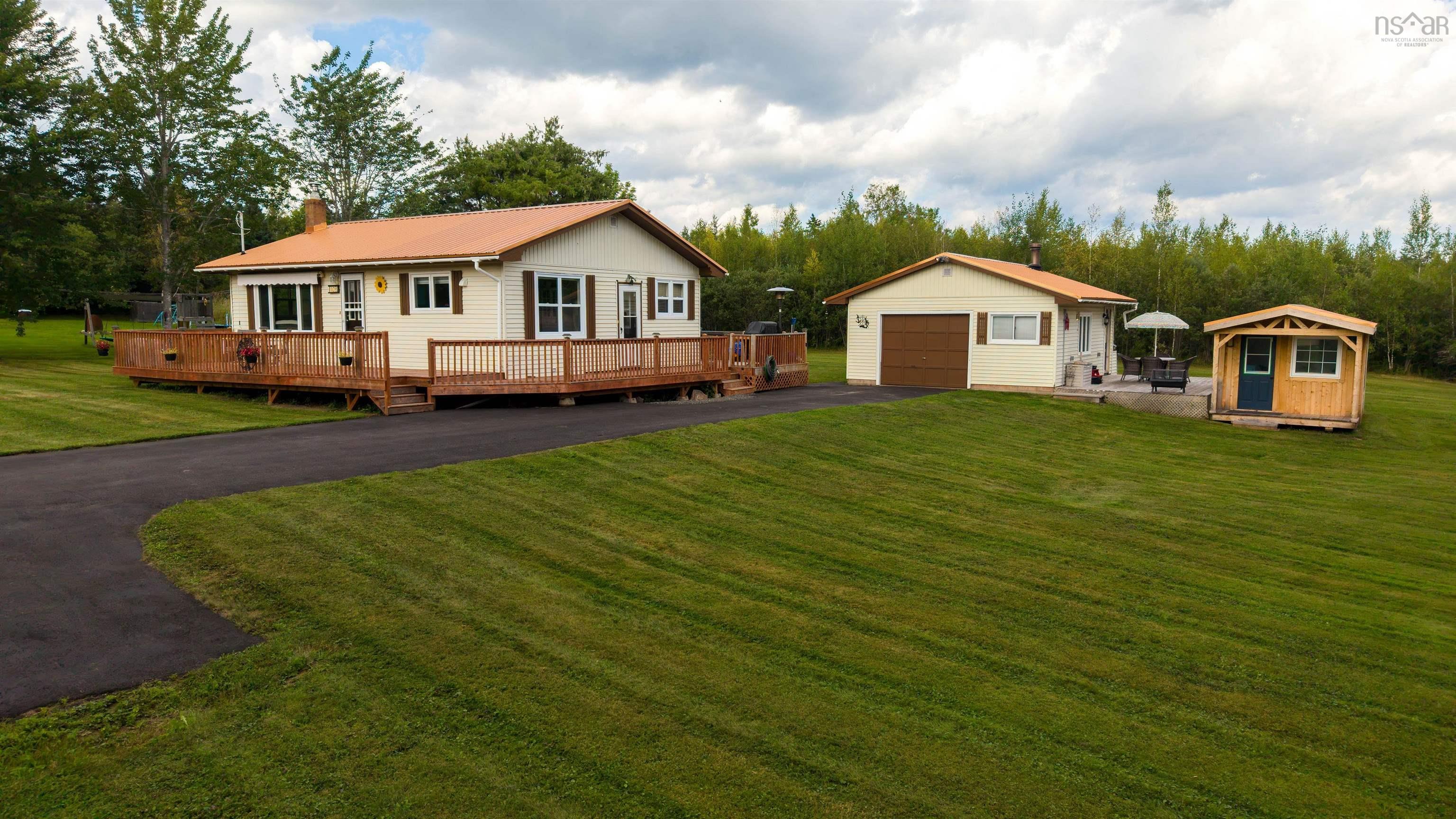 $289,900.00: 108 Scotch Hill Road, Lyons Brook