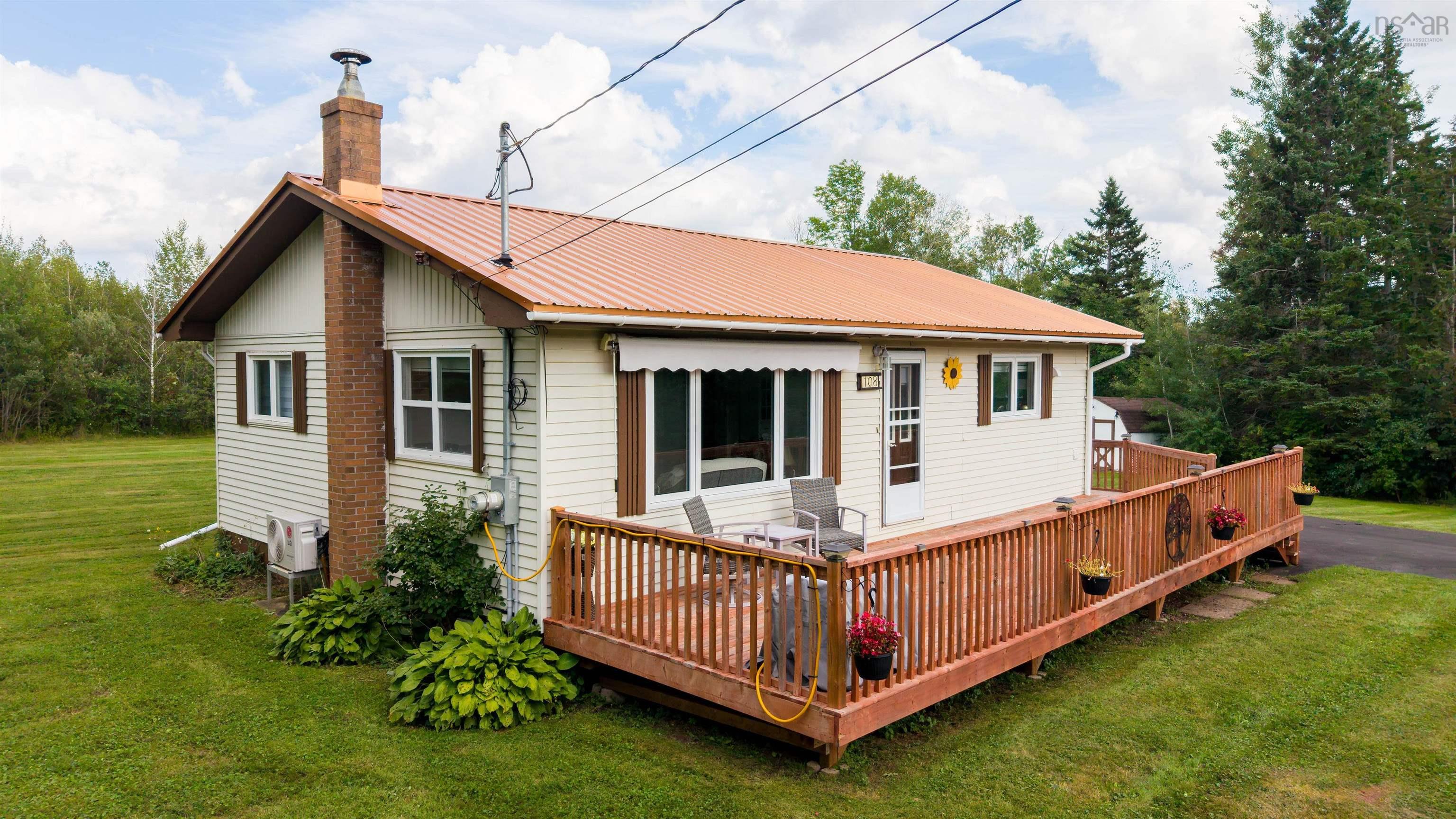 $289,900.00: 108 Scotch Hill Road, Lyons Brook