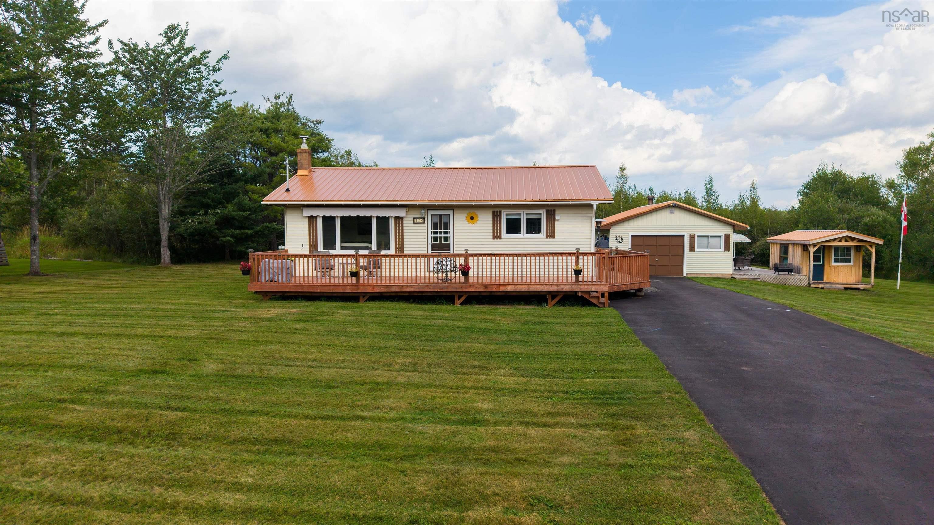 $289,900.00: 108 Scotch Hill Road, Lyons Brook