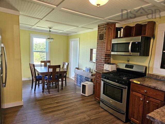 $425,000.00: 7631 Upper Wood