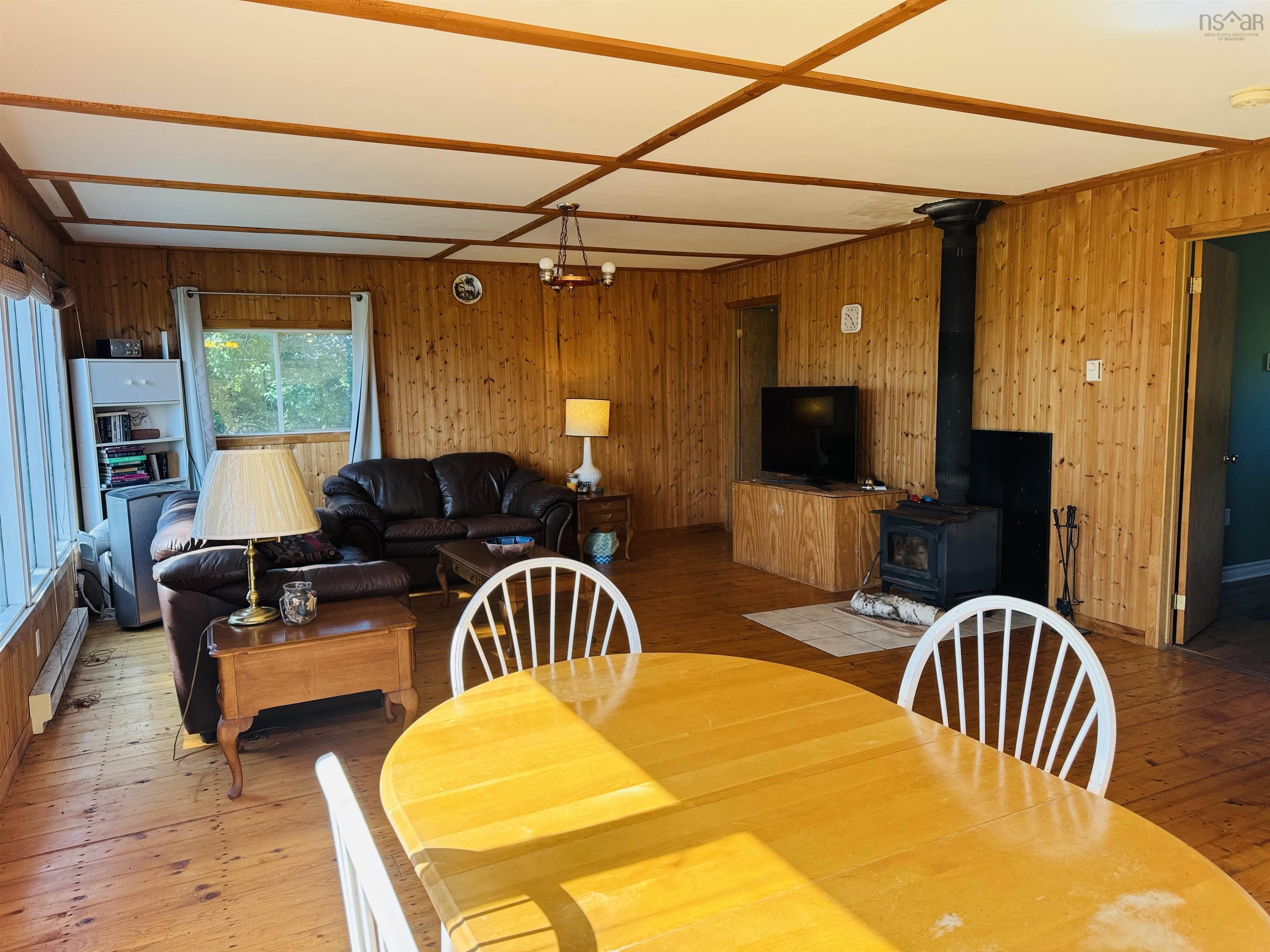 $239,000.00: 377 Old Farm Road, Two Islands