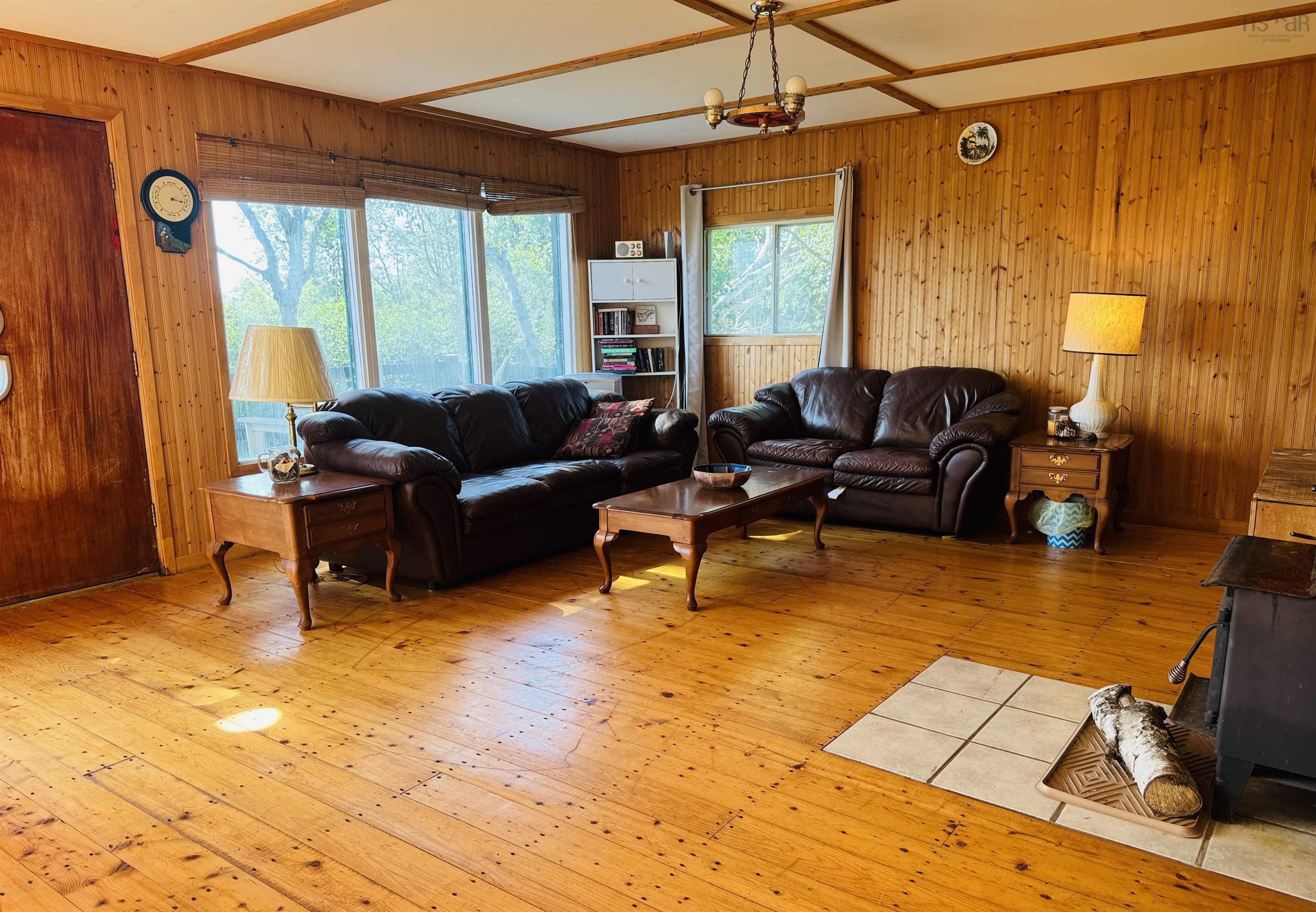 $239,000.00: 377 Old Farm Road, Two Islands