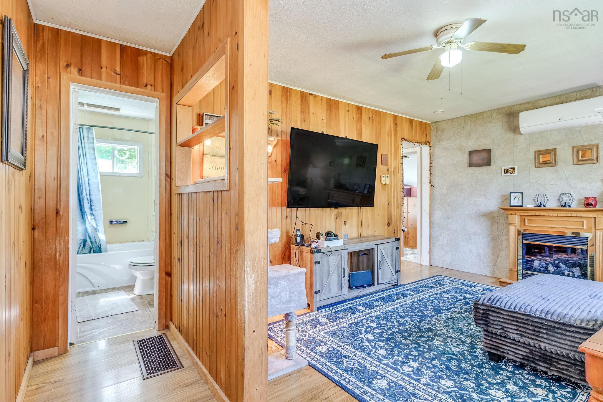 $199,900.00: 5915 208 Highway, North Brookfield