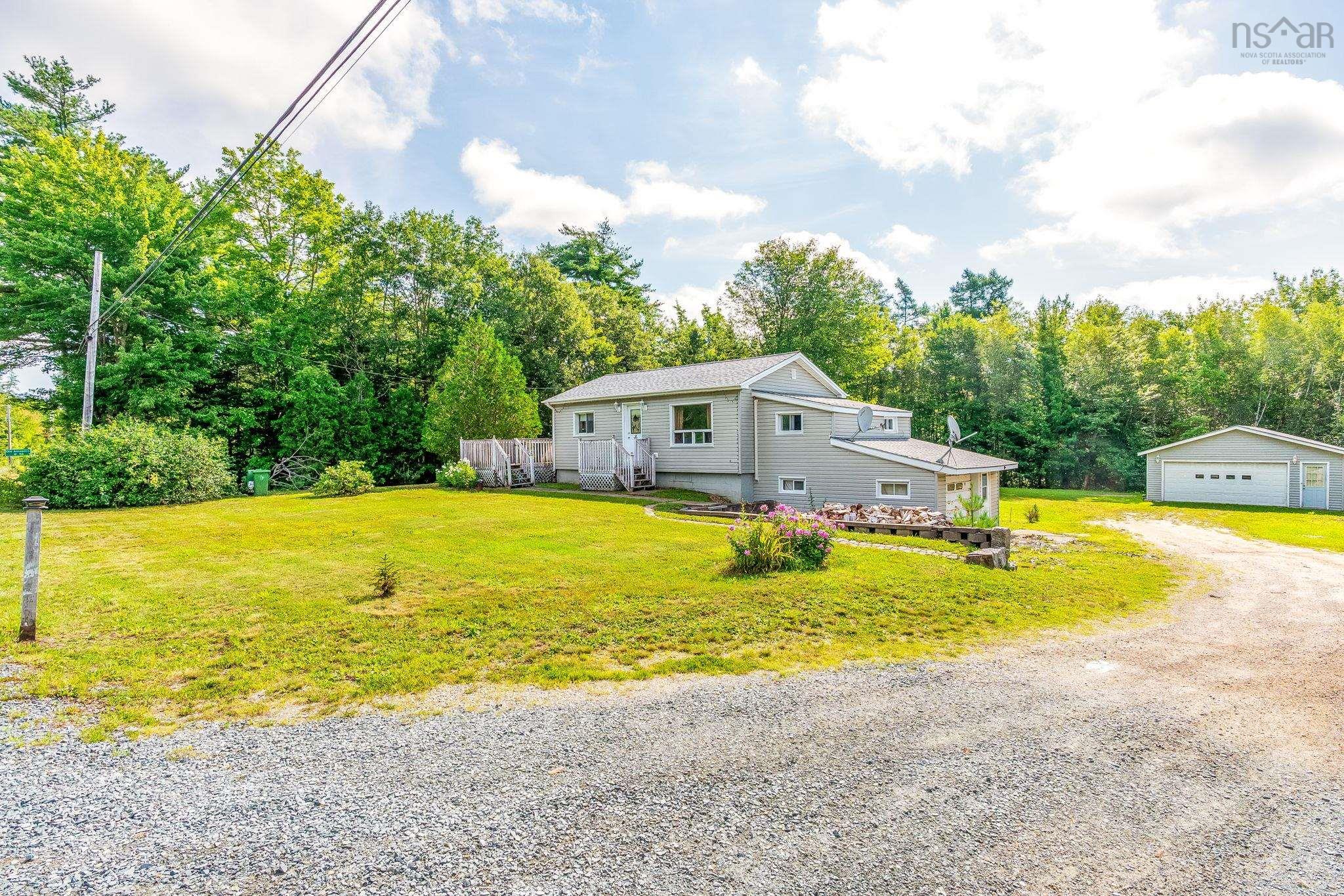 $199,900.00: 5915 208 Highway, North Brookfield