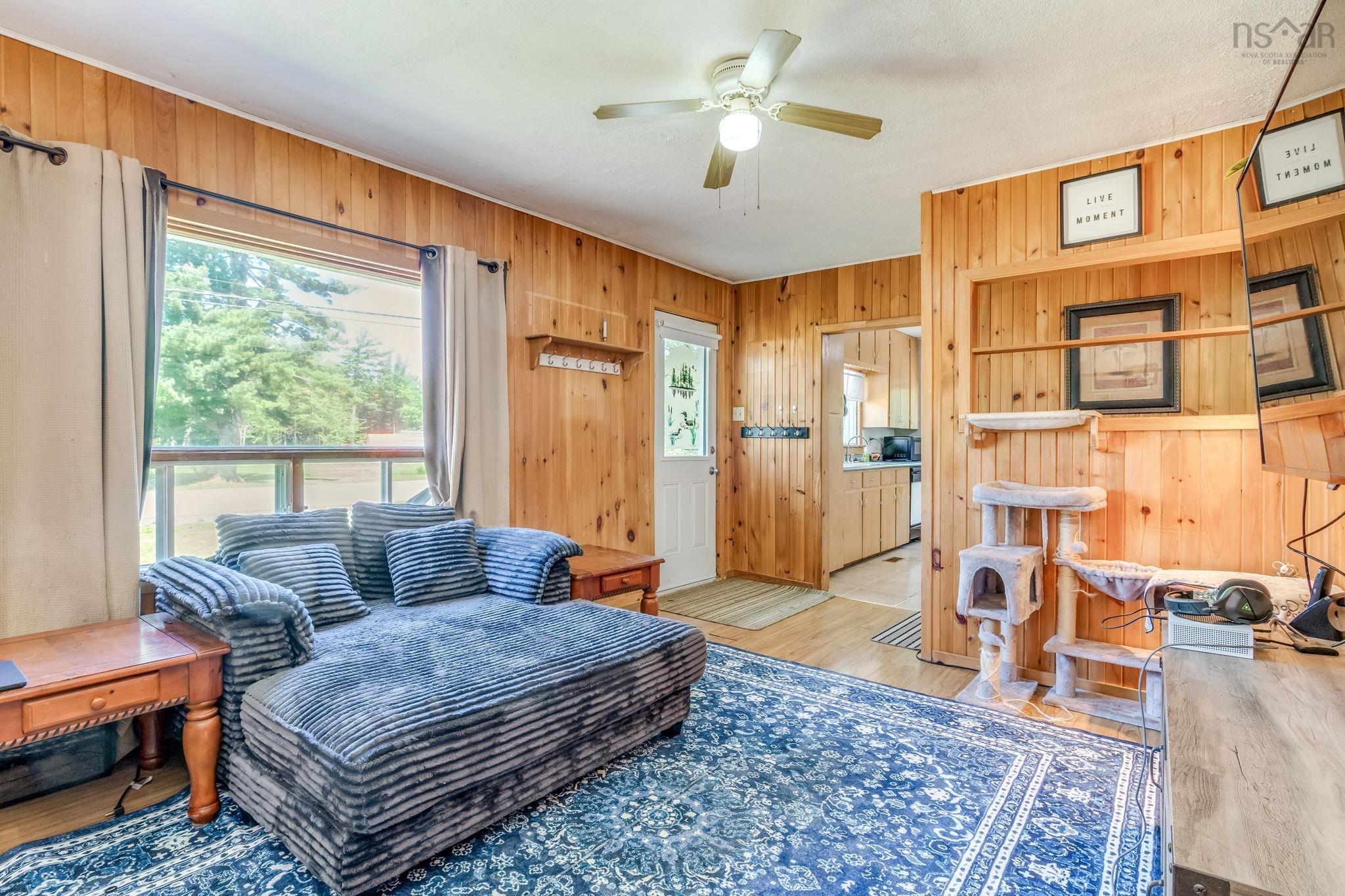 $199,900.00: 5915 208 Highway, North Brookfield