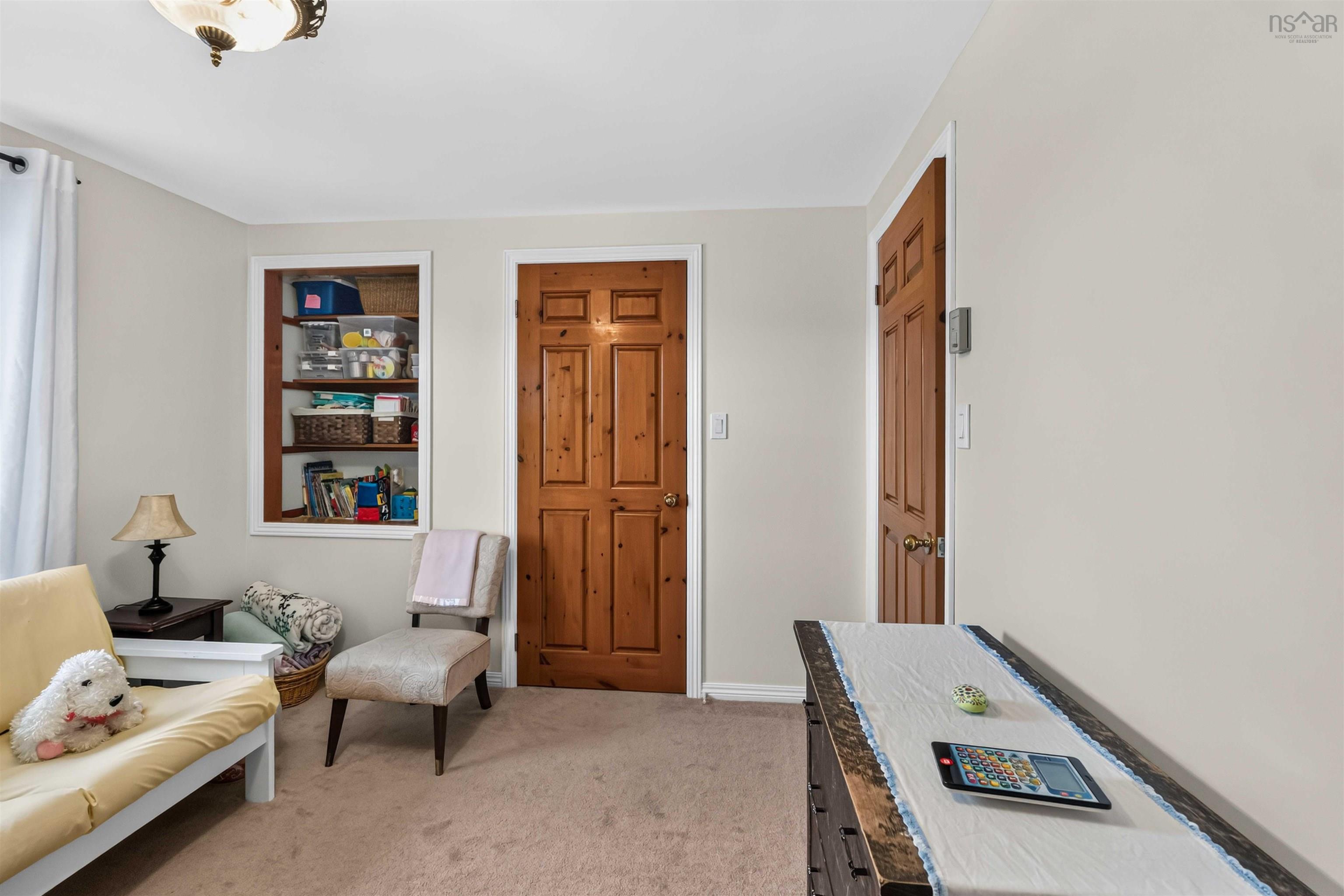 $859,900.00: 1008 Country Club Boulevard, New Minas