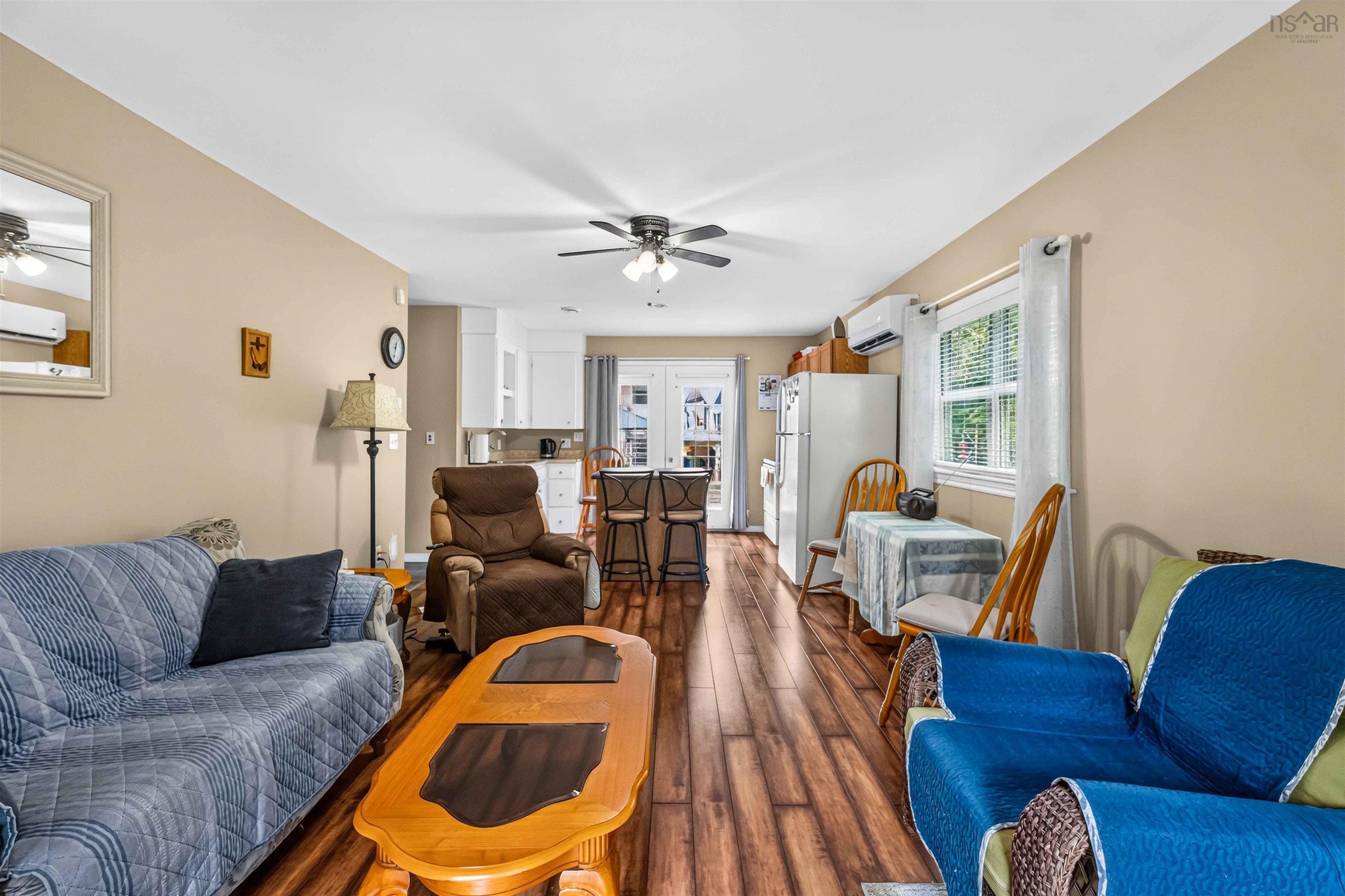 $859,900.00: 1008 Country Club Boulevard, New Minas