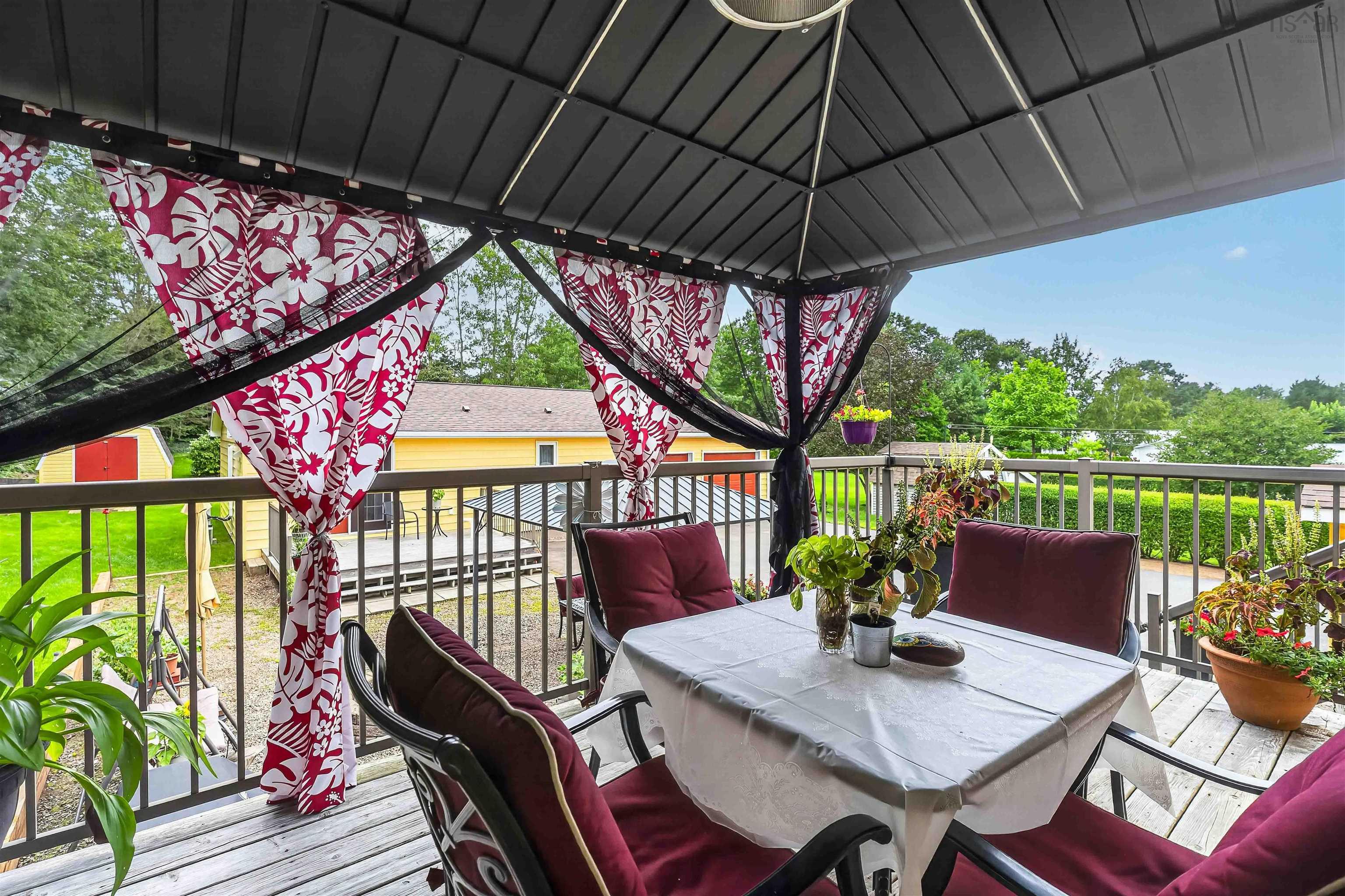 $859,900.00: 1008 Country Club Boulevard, New Minas