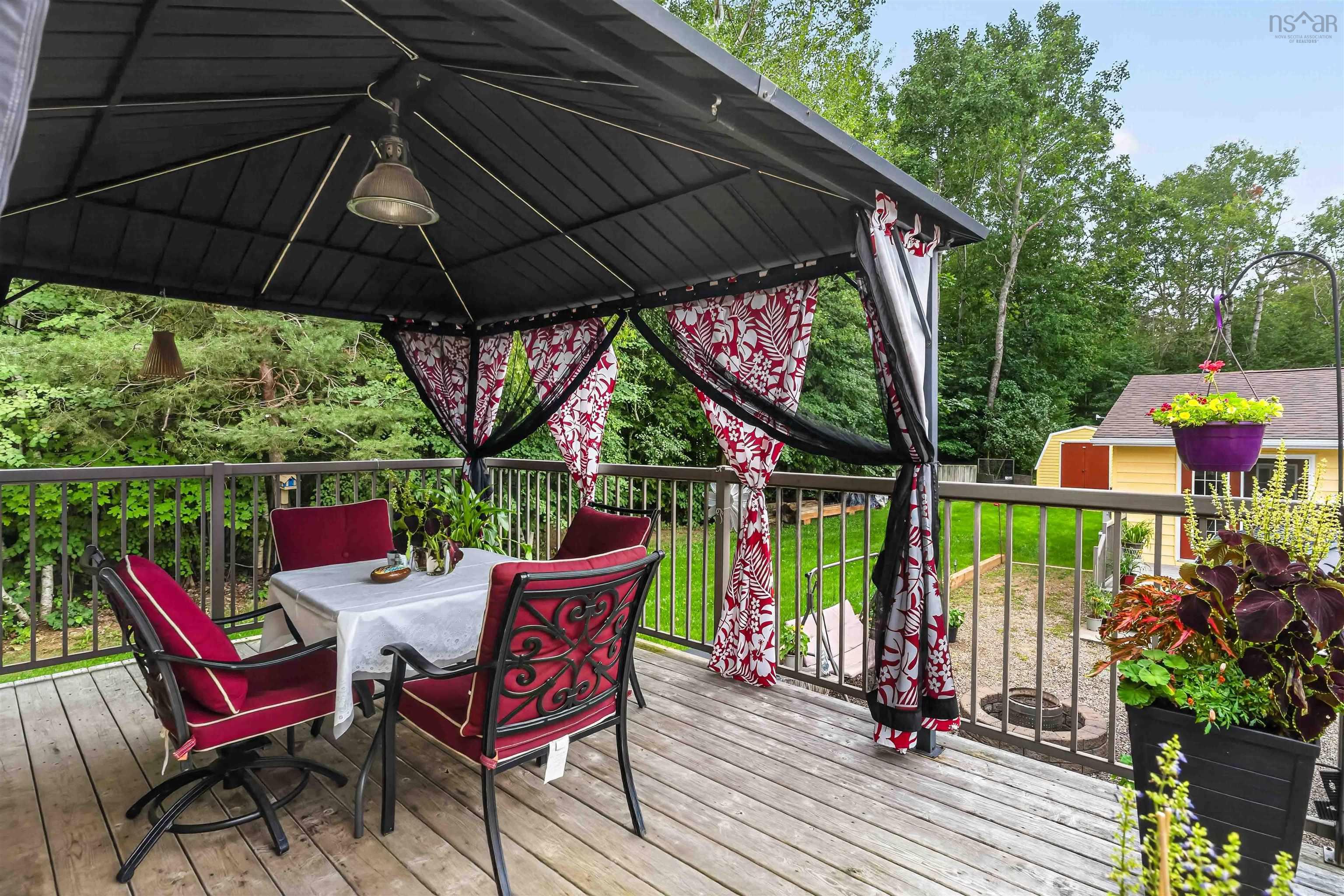 $859,900.00: 1008 Country Club Boulevard, New Minas