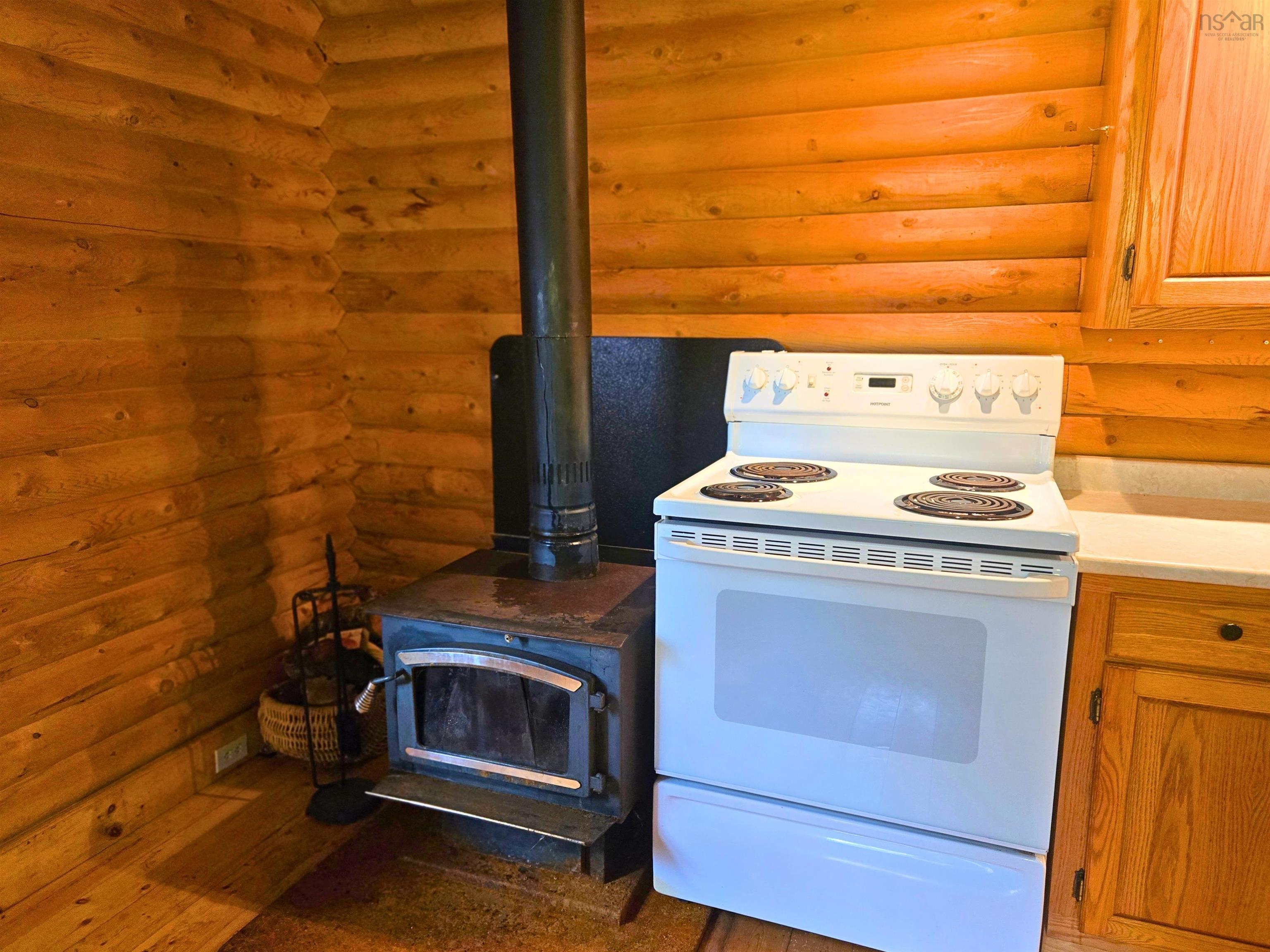 $199,000.00: 21 Lakefront Drive, Loch Lomond