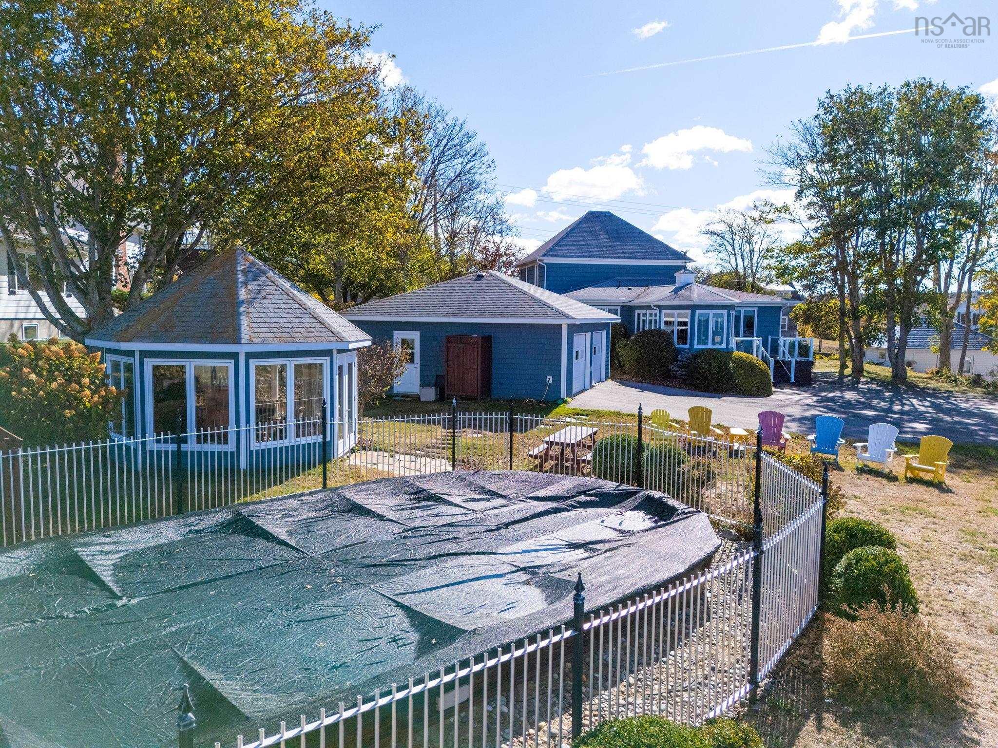 $575,000.00: 3315 1 Highway, Belliveaus Cove
