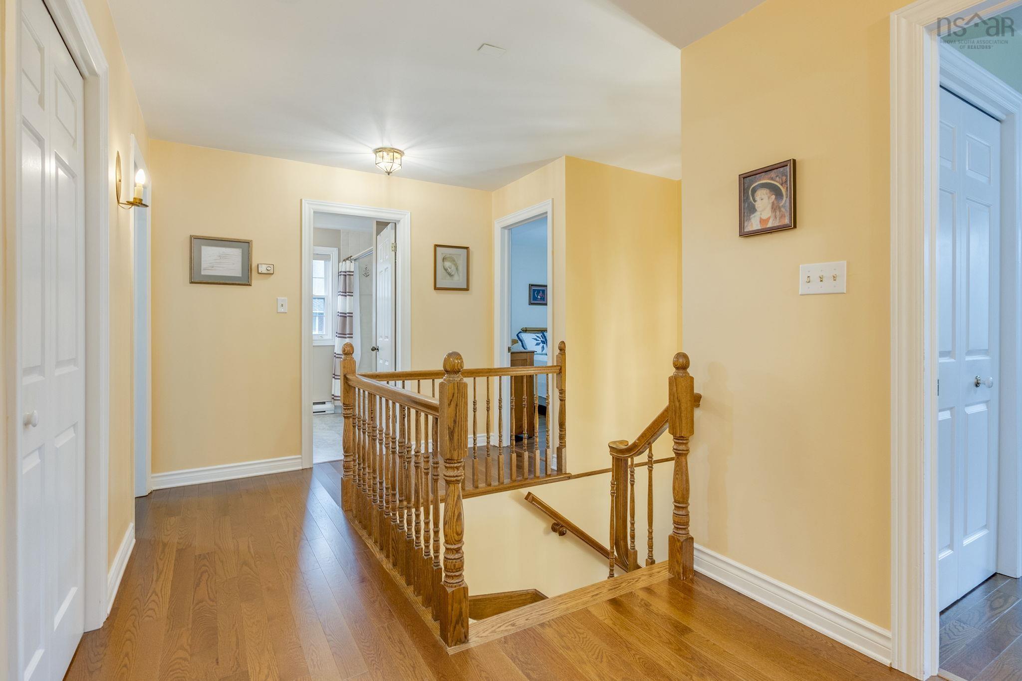 6 Brockhurst Close, Clayton Park, NS (MLS 202621360)