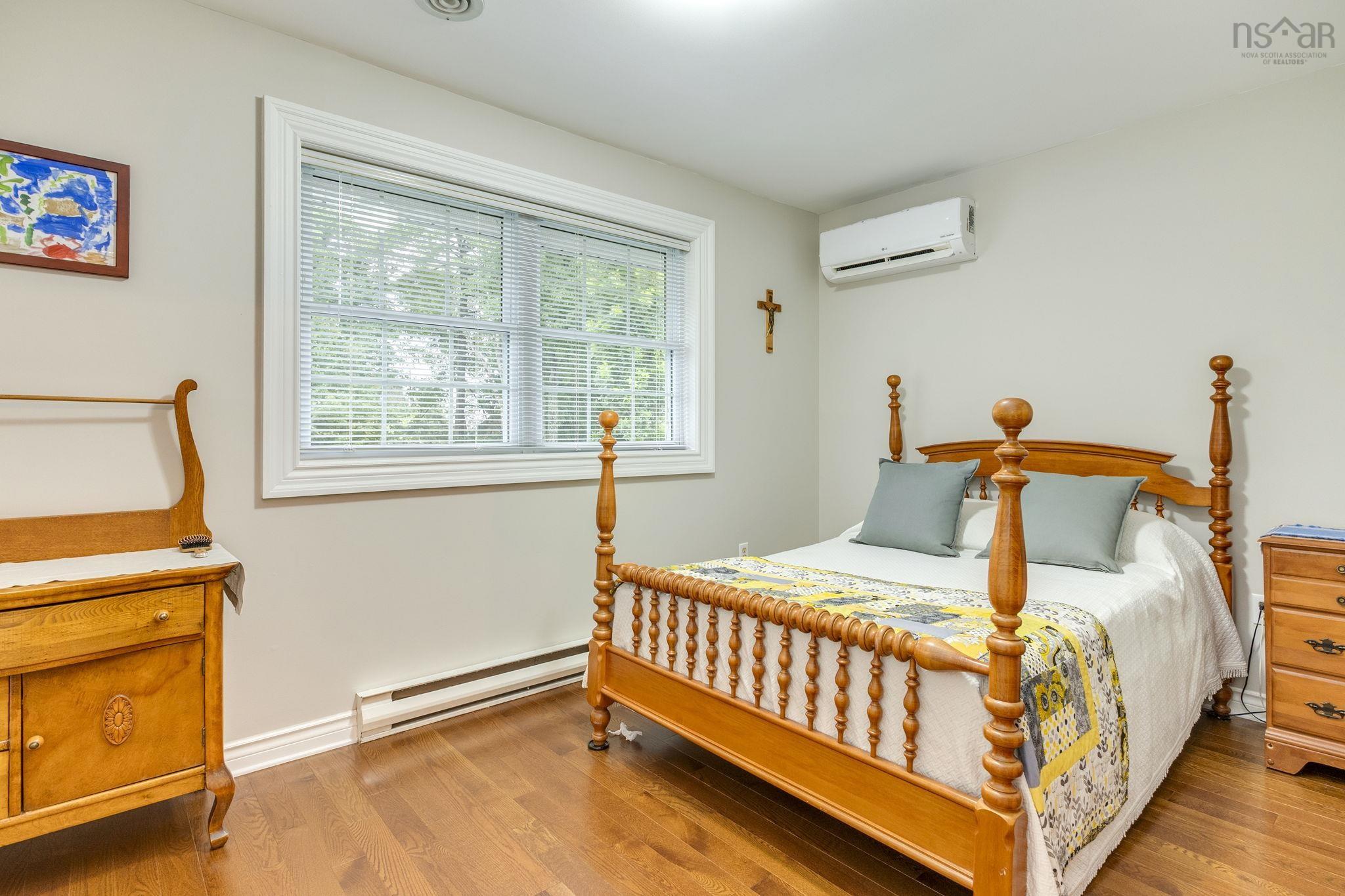 6 Brockhurst Close, Clayton Park, NS (MLS 202621360)