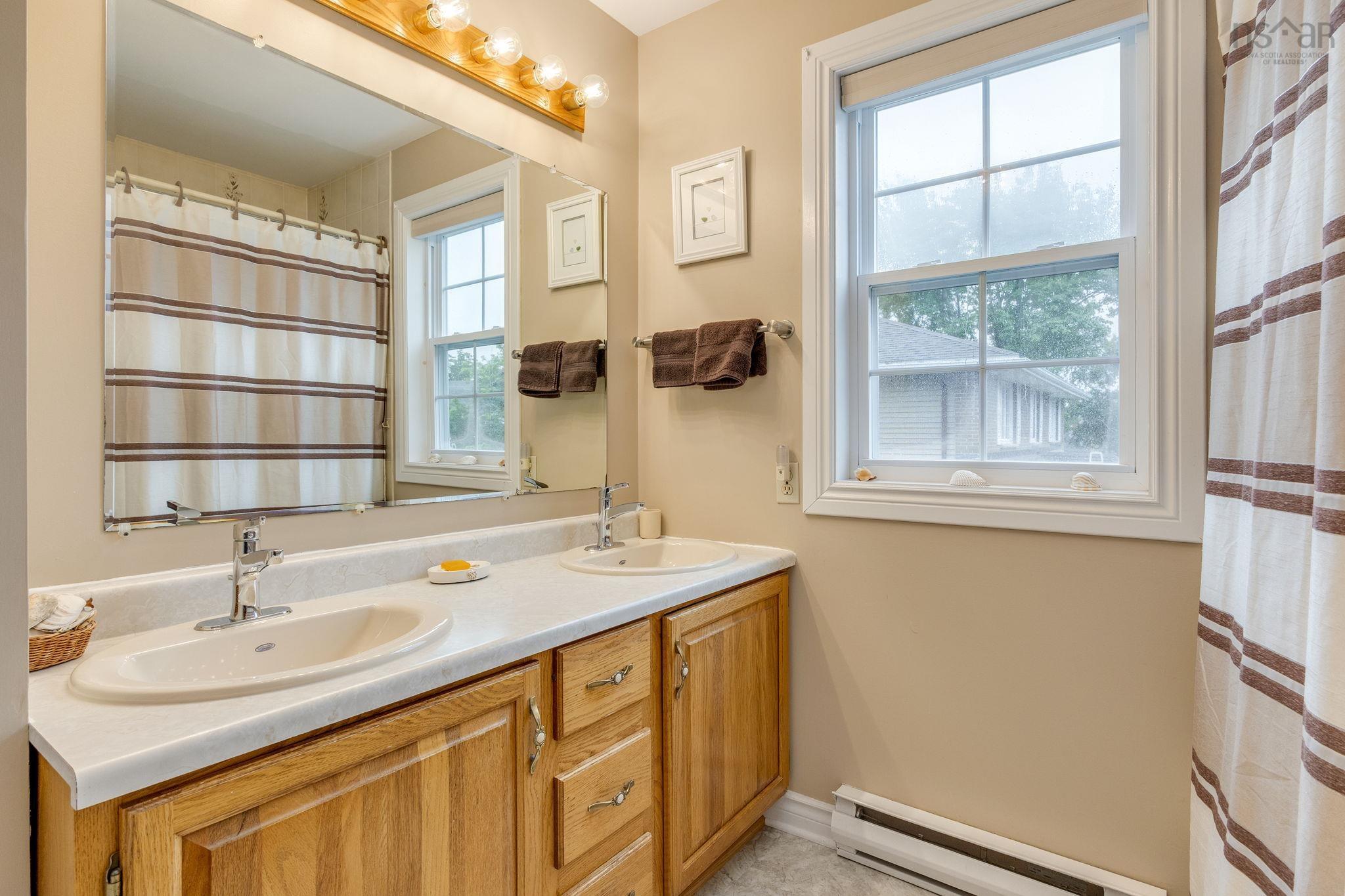 6 Brockhurst Close, Clayton Park, NS (MLS 202621360)