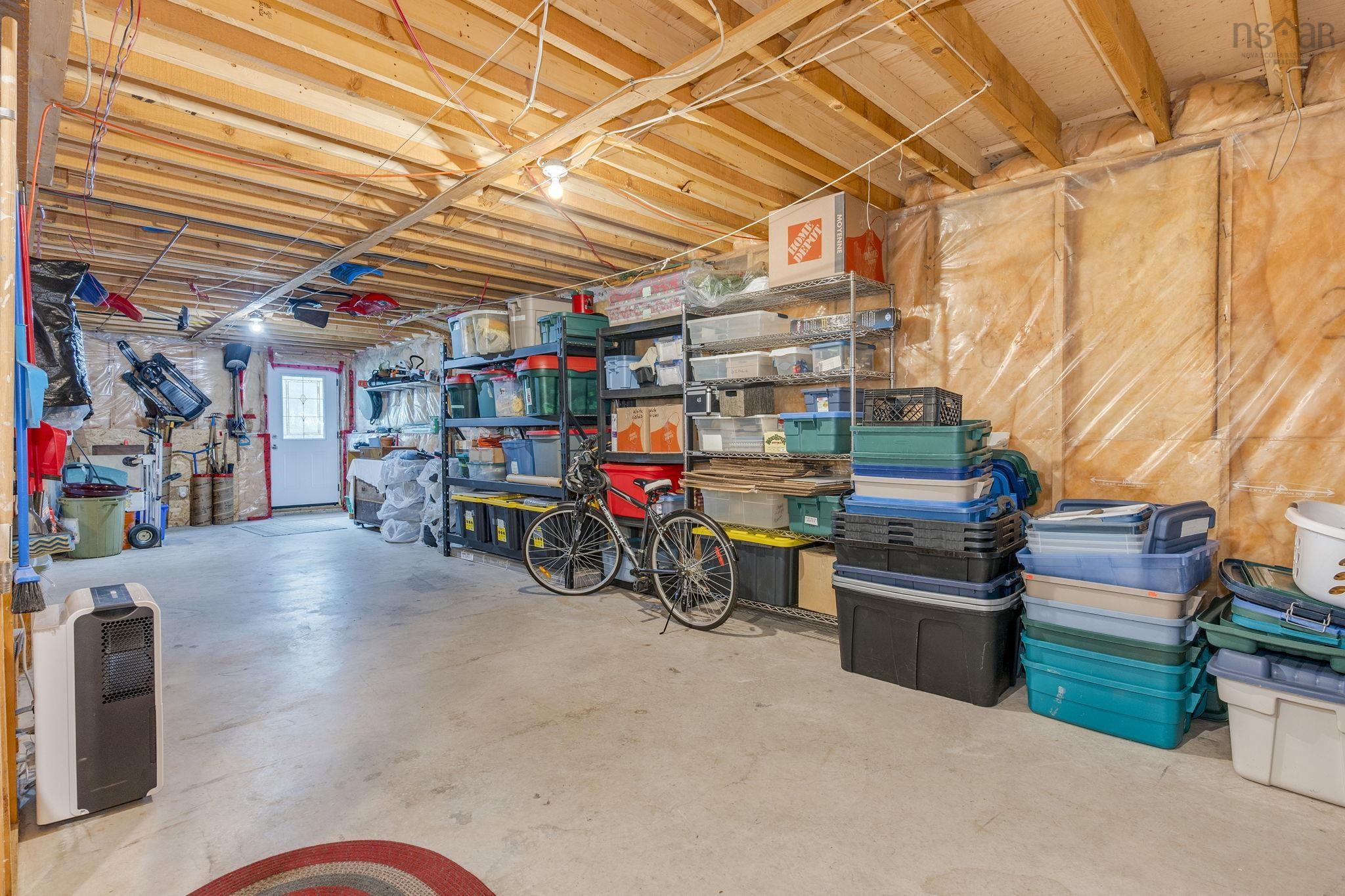 6 Brockhurst Close, Clayton Park, NS (MLS 202621360)