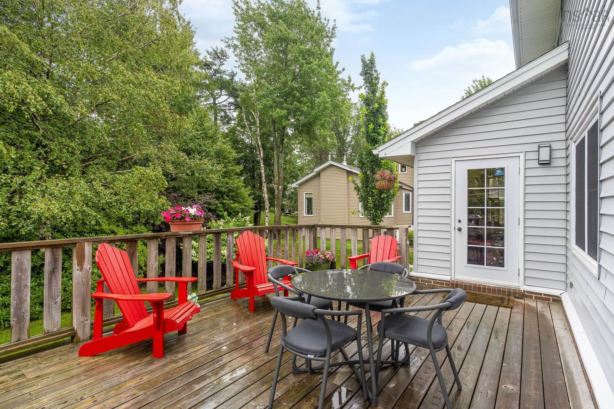 6 Brockhurst Close, Clayton Park, NS (MLS 202621360)