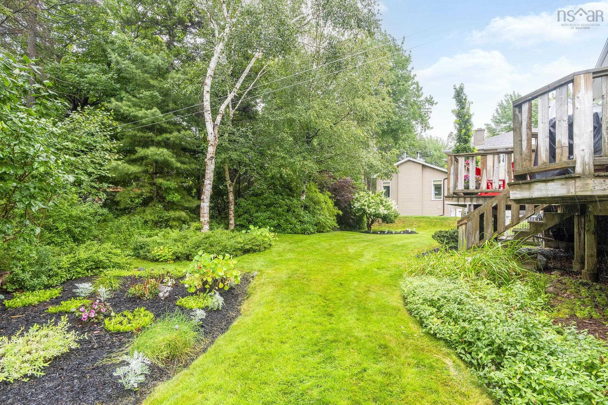 6 Brockhurst Close, Clayton Park, NS (MLS 202621360)