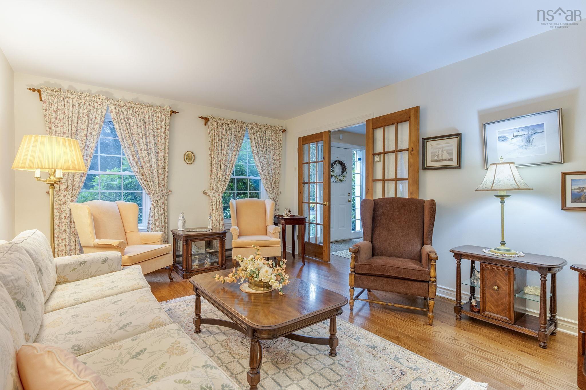 6 Brockhurst Close, Clayton Park, NS (MLS 202621360)