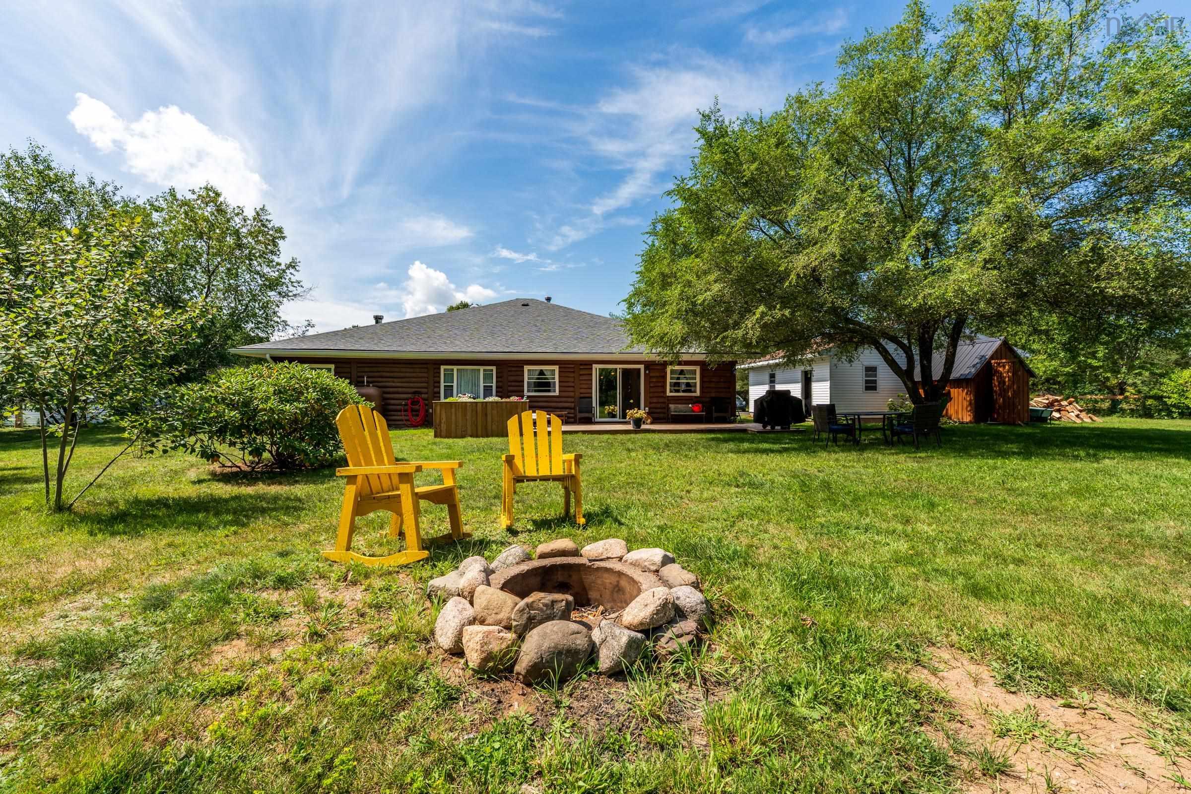 $439,000.00: 9494 Highway 10, Nictaux