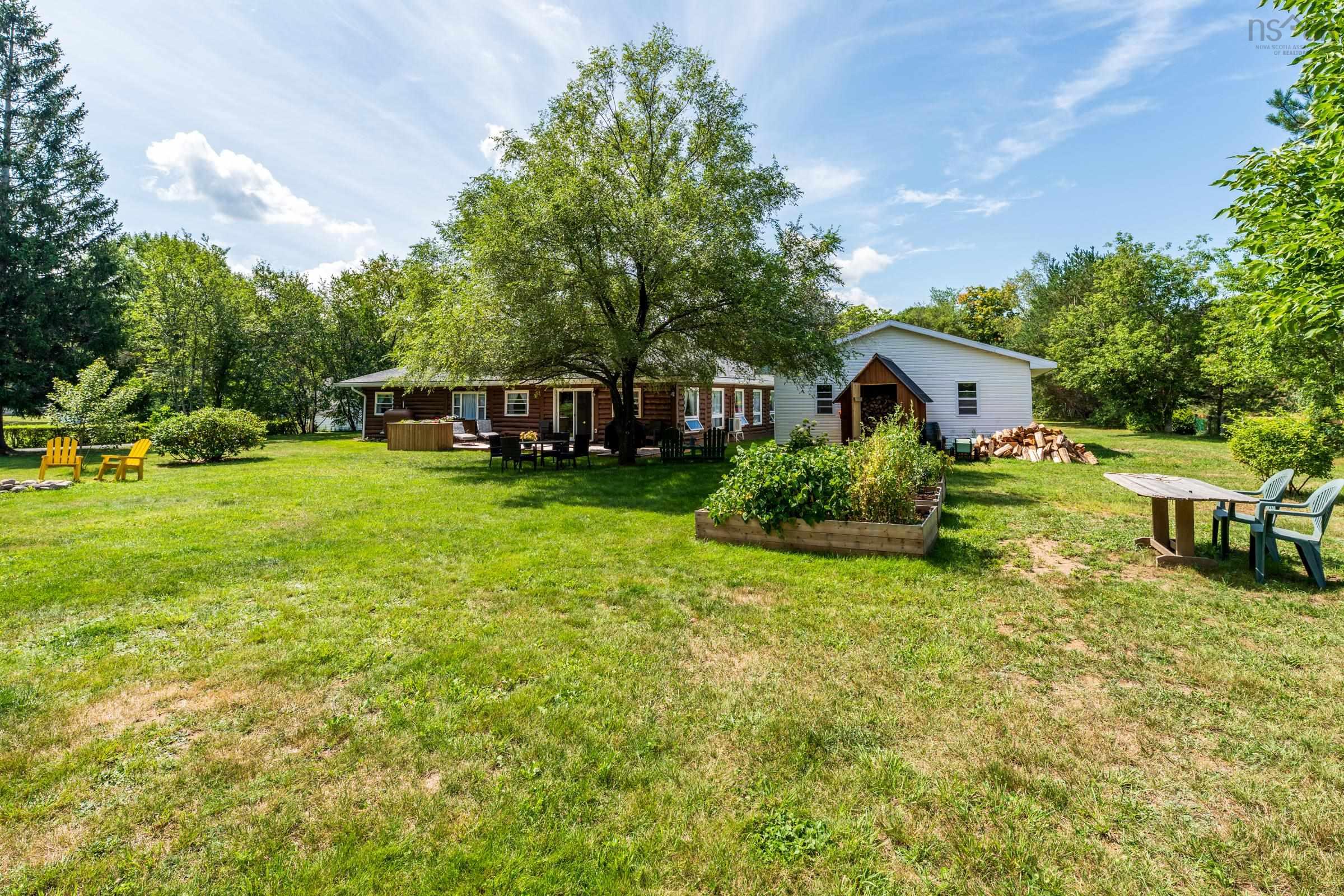$439,000.00: 9494 Highway 10, Nictaux