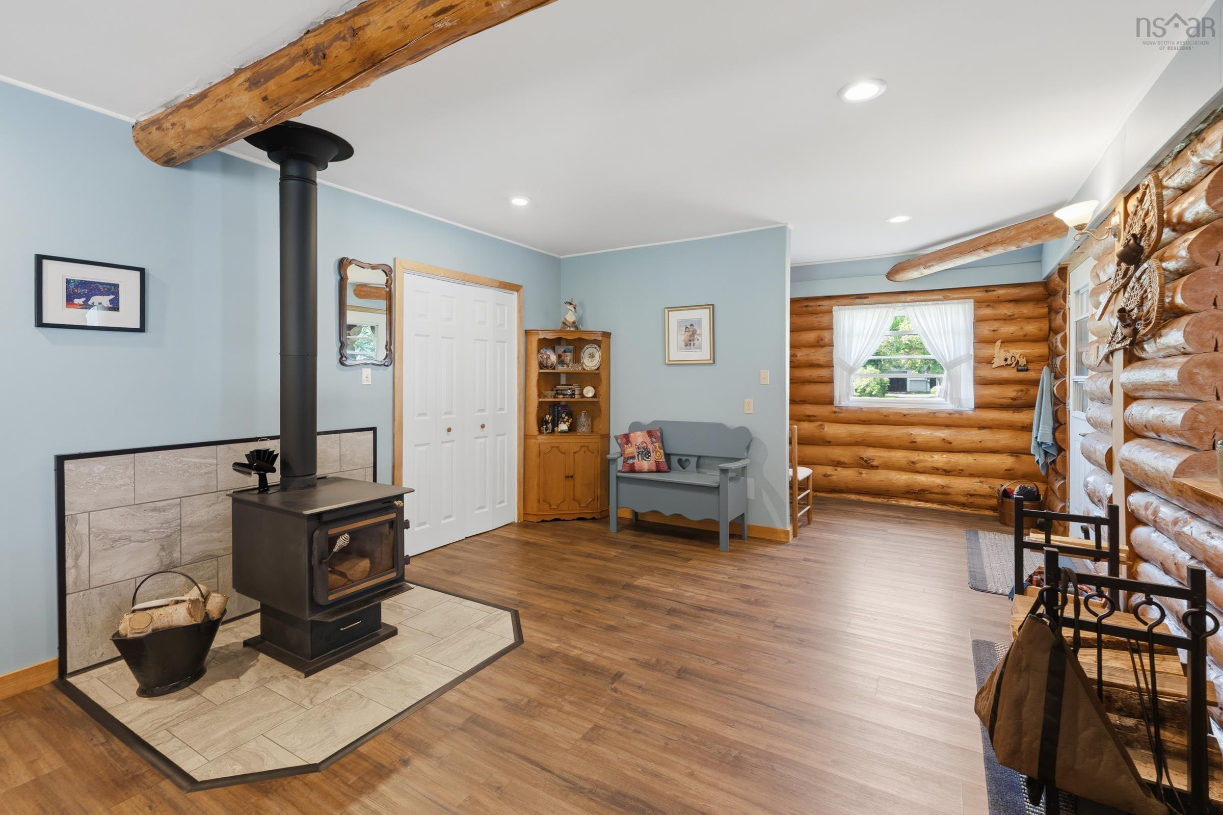 $439,000.00: 9494 Highway 10, Nictaux